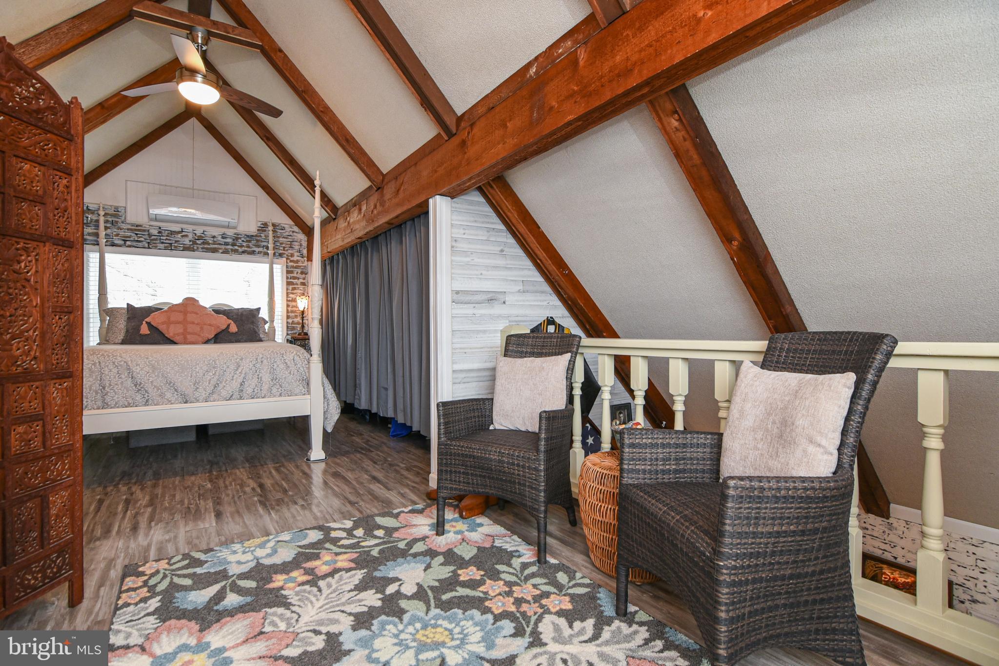 THE POINT - Residential