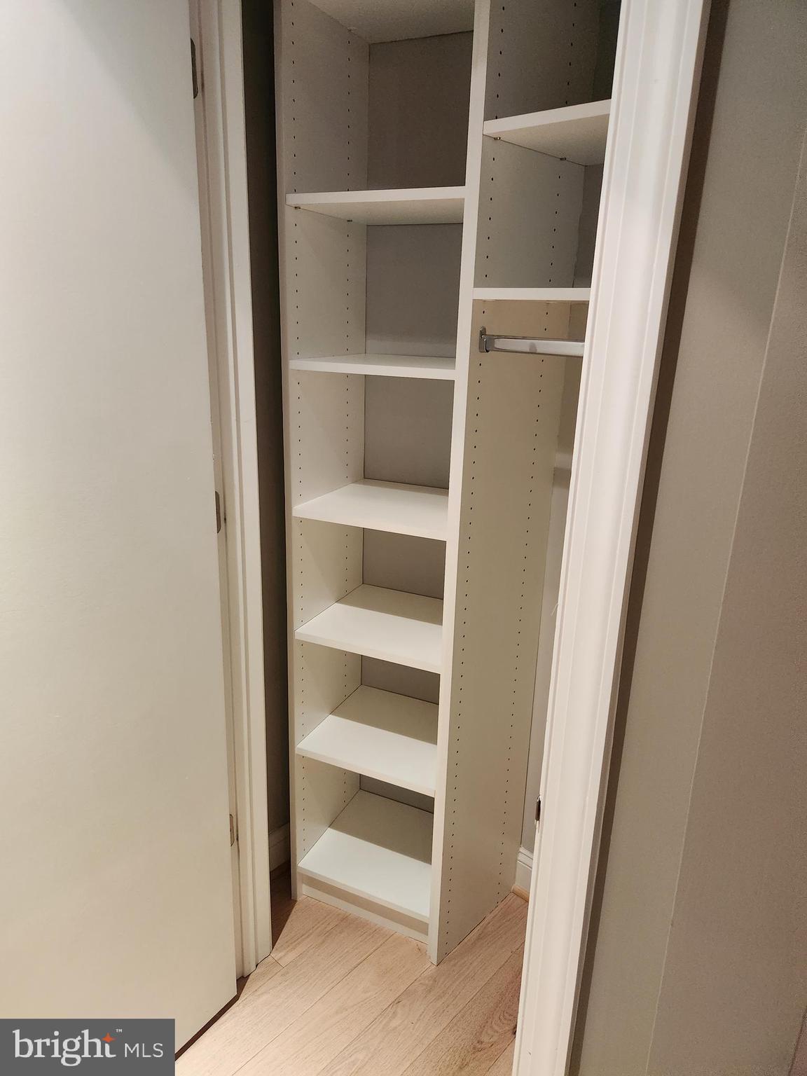 TURNBERRY TOWER - Residential Lease