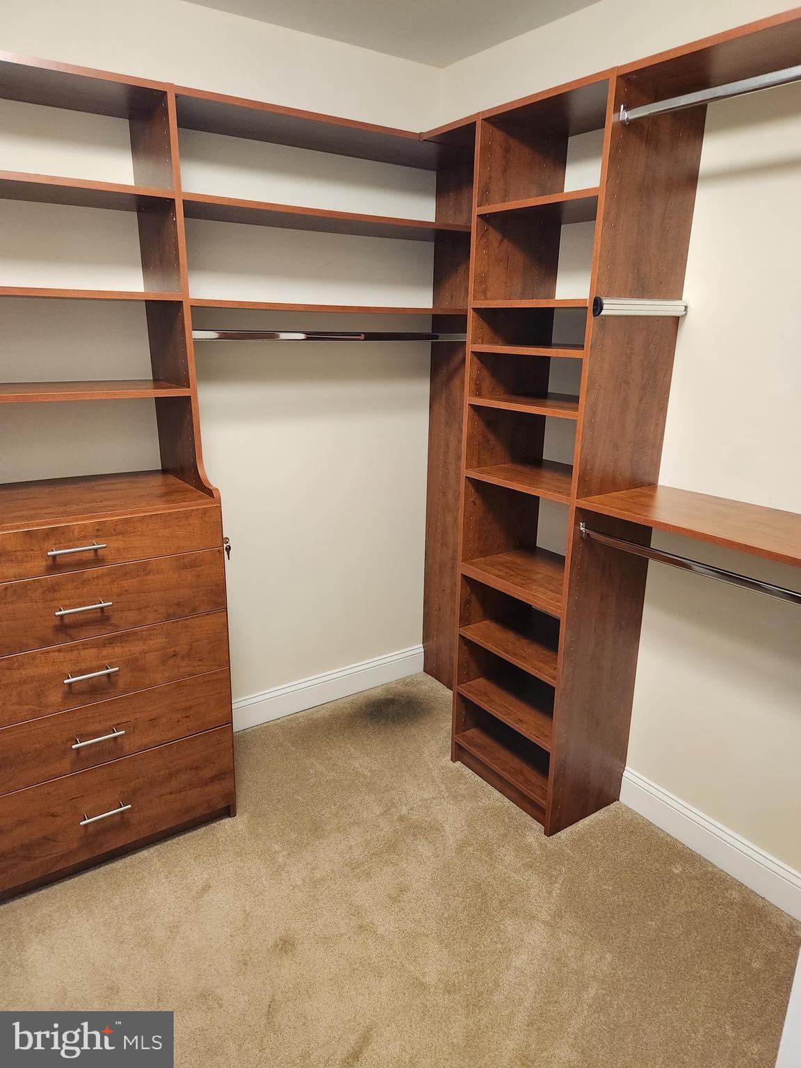 TURNBERRY TOWER - Residential Lease