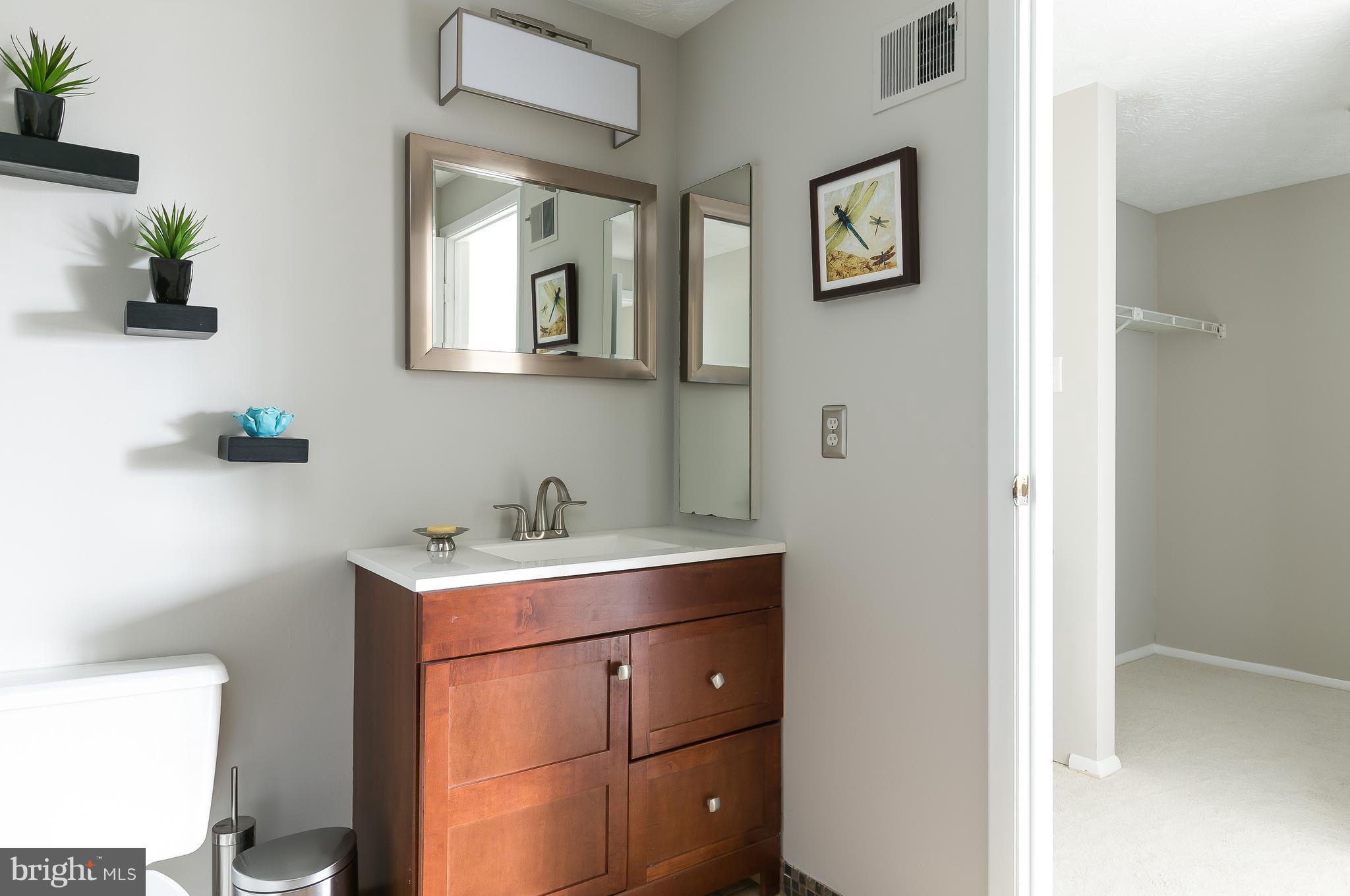 RESTON - Residential