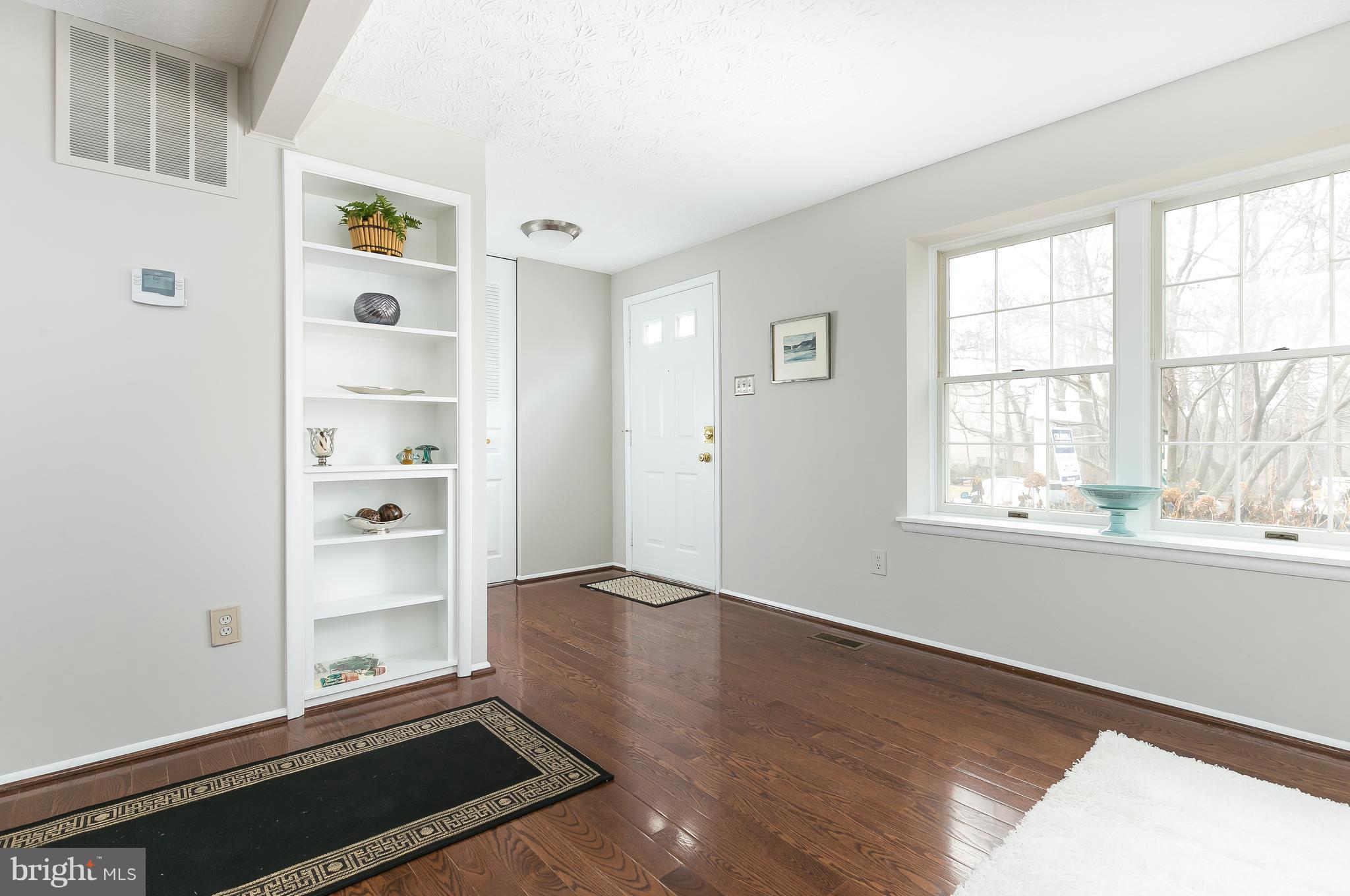 RESTON - Residential