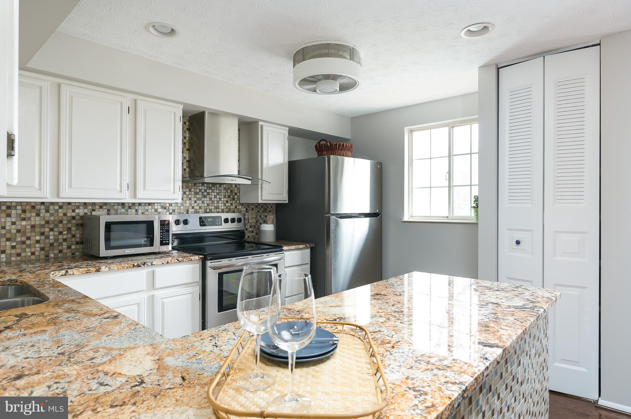 RESTON - Residential