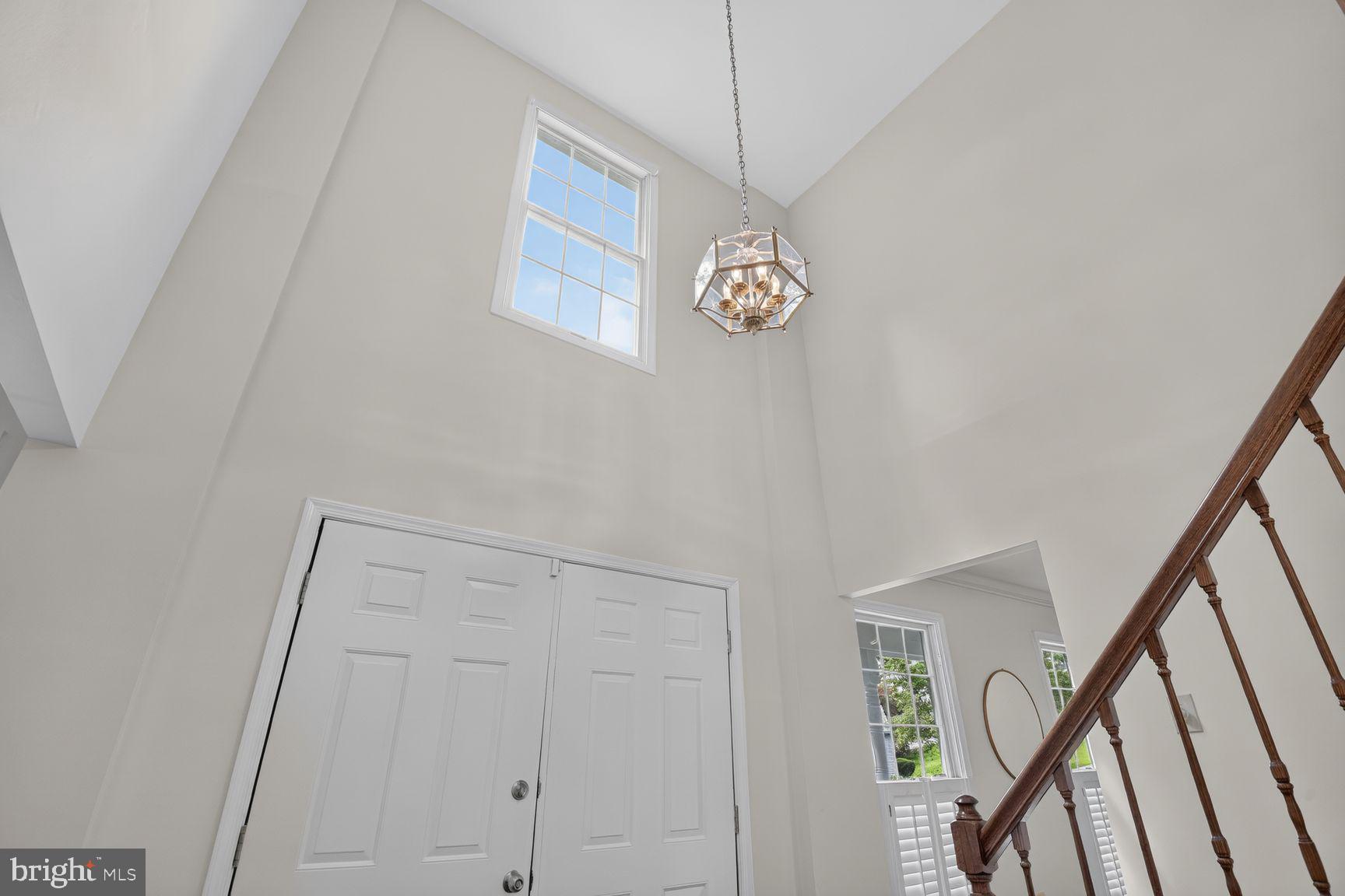 728 MILSHIRE COURT