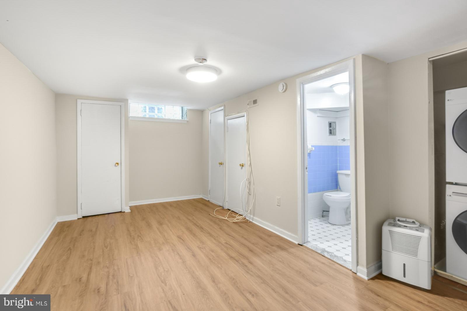 WASHINGTON SQ WEST - Residential Lease