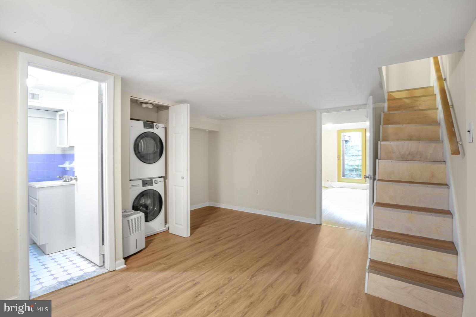 WASHINGTON SQ WEST - Residential Lease