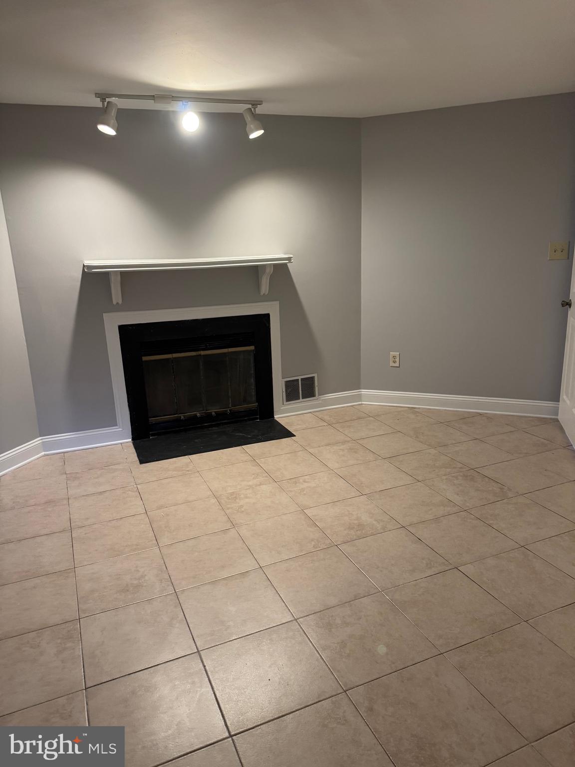 GERMANTOWN VIEW - Residential Lease