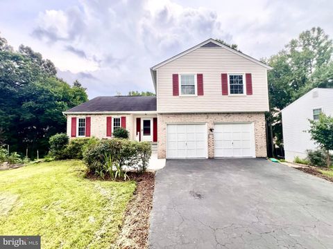 Photo of 8523 Hooes Road, SPRINGFIELD, VA 22153 (MLS # VAFX2327938)