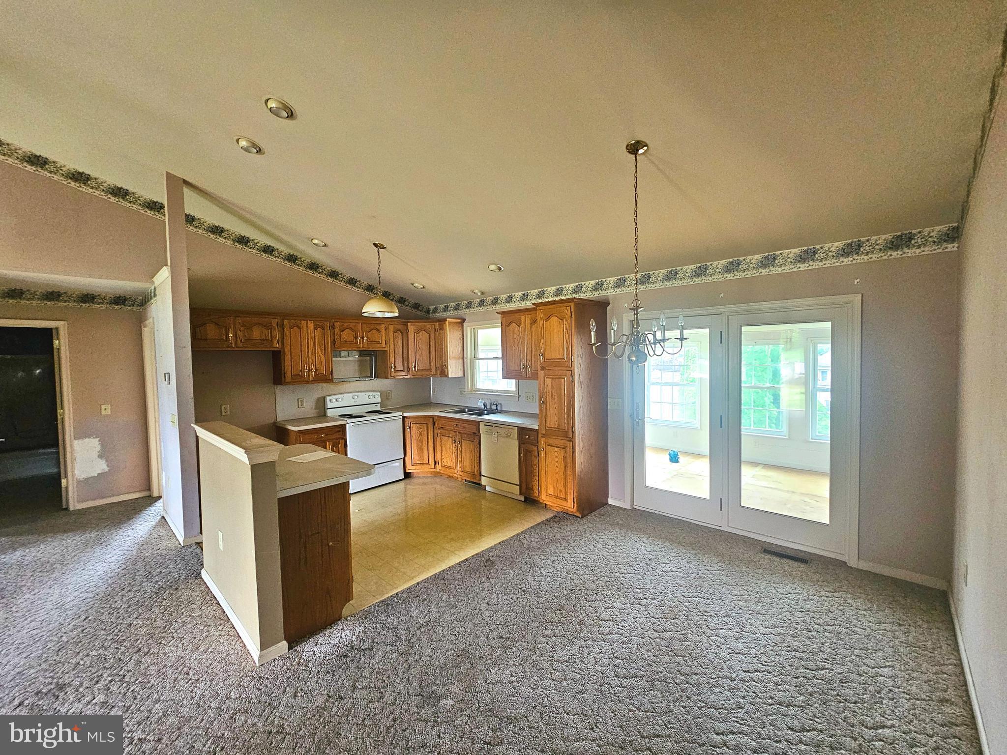 605 PROGRESS AVENUE