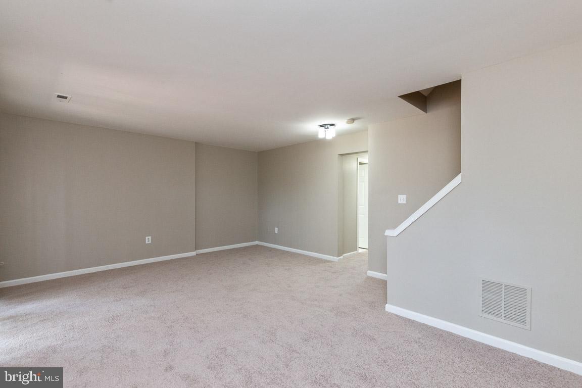 WELLINGTON/CLOVERHILL - Residential