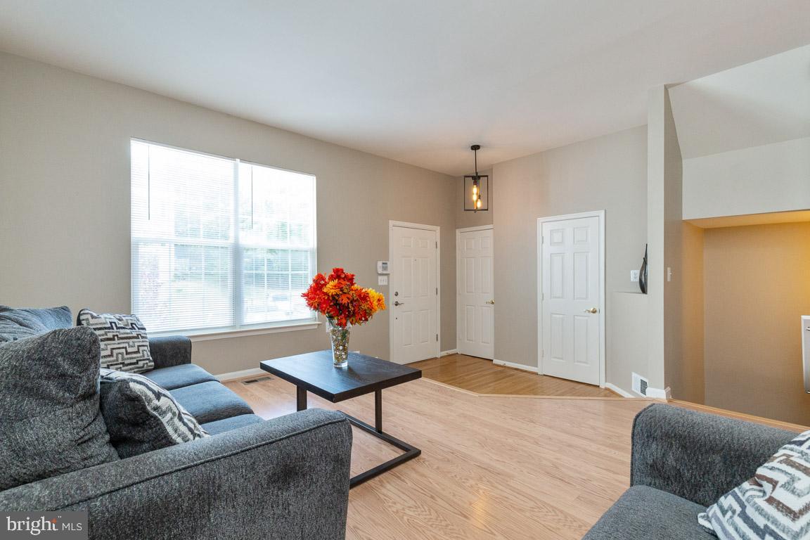 WELLINGTON/CLOVERHILL - Residential