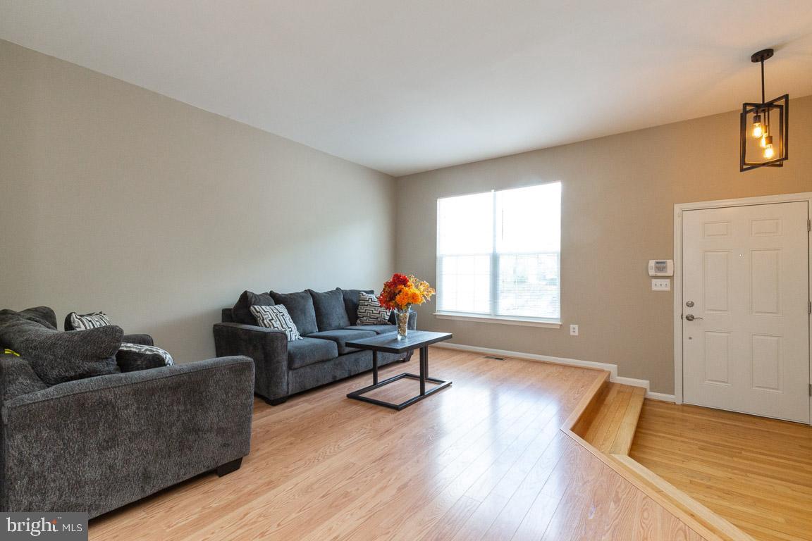 WELLINGTON/CLOVERHILL - Residential