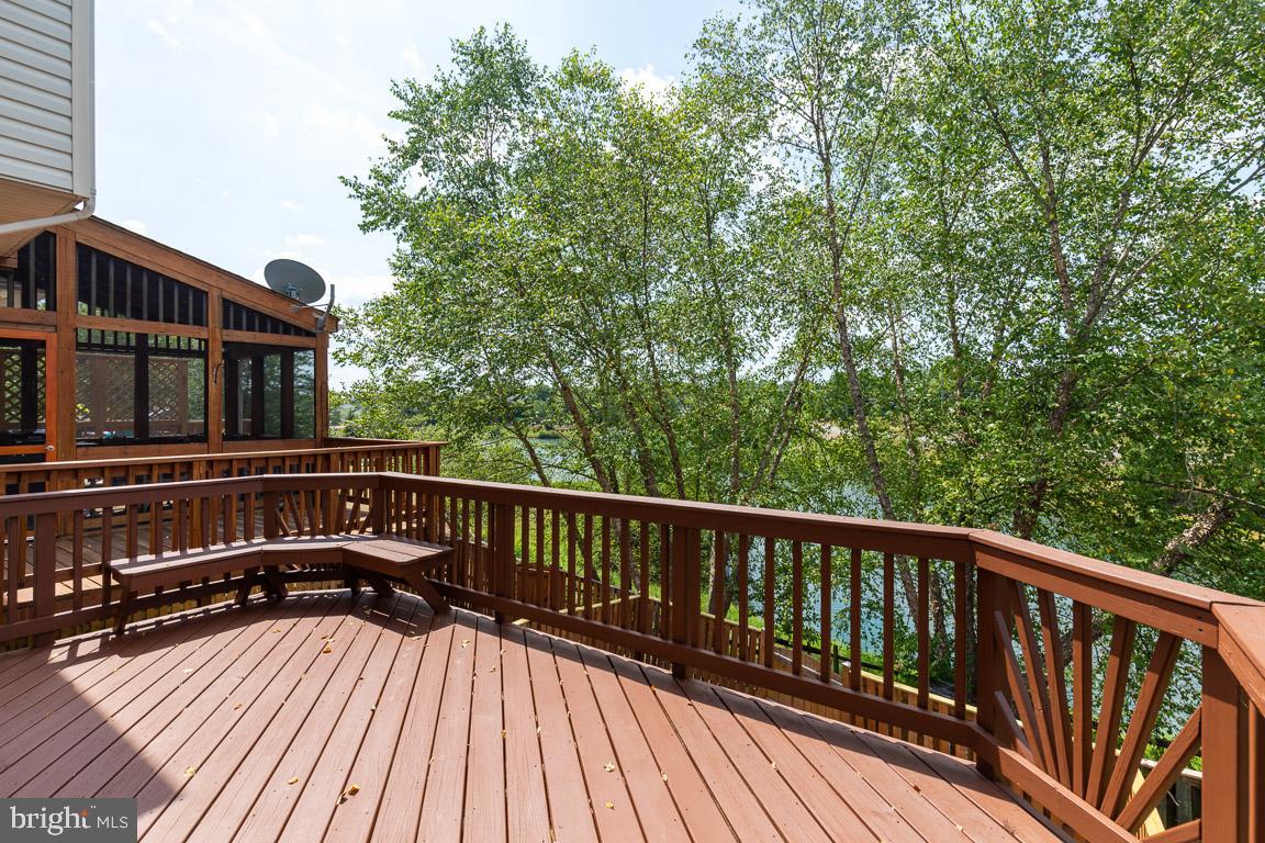 WELLINGTON/CLOVERHILL - Residential