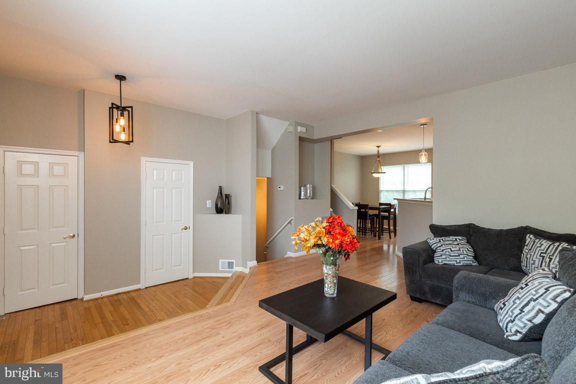 WELLINGTON/CLOVERHILL - Residential