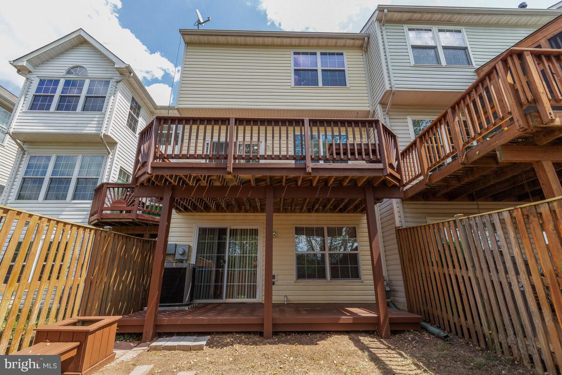 WELLINGTON/CLOVERHILL - Residential