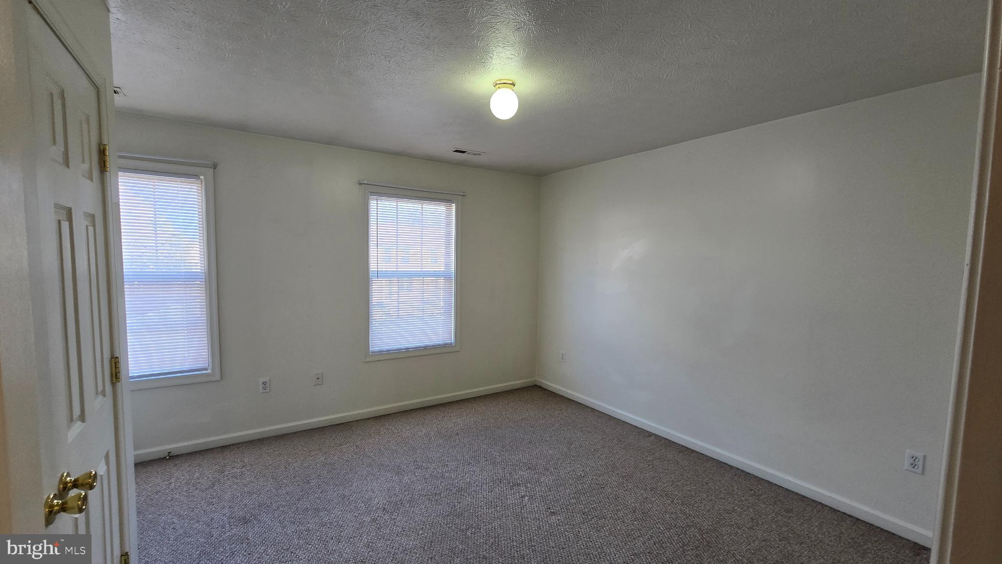 SULPHUR SPRINGS TOWNHOMES - Residential Lease