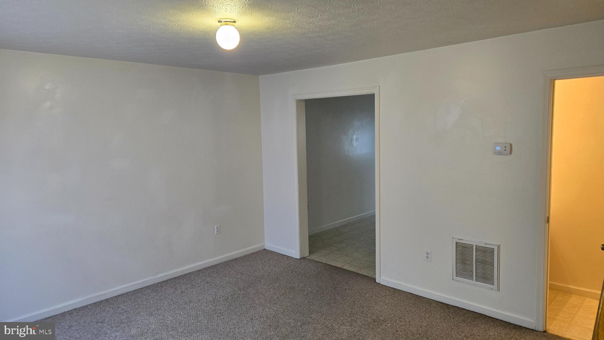 SULPHUR SPRINGS TOWNHOMES - Residential Lease