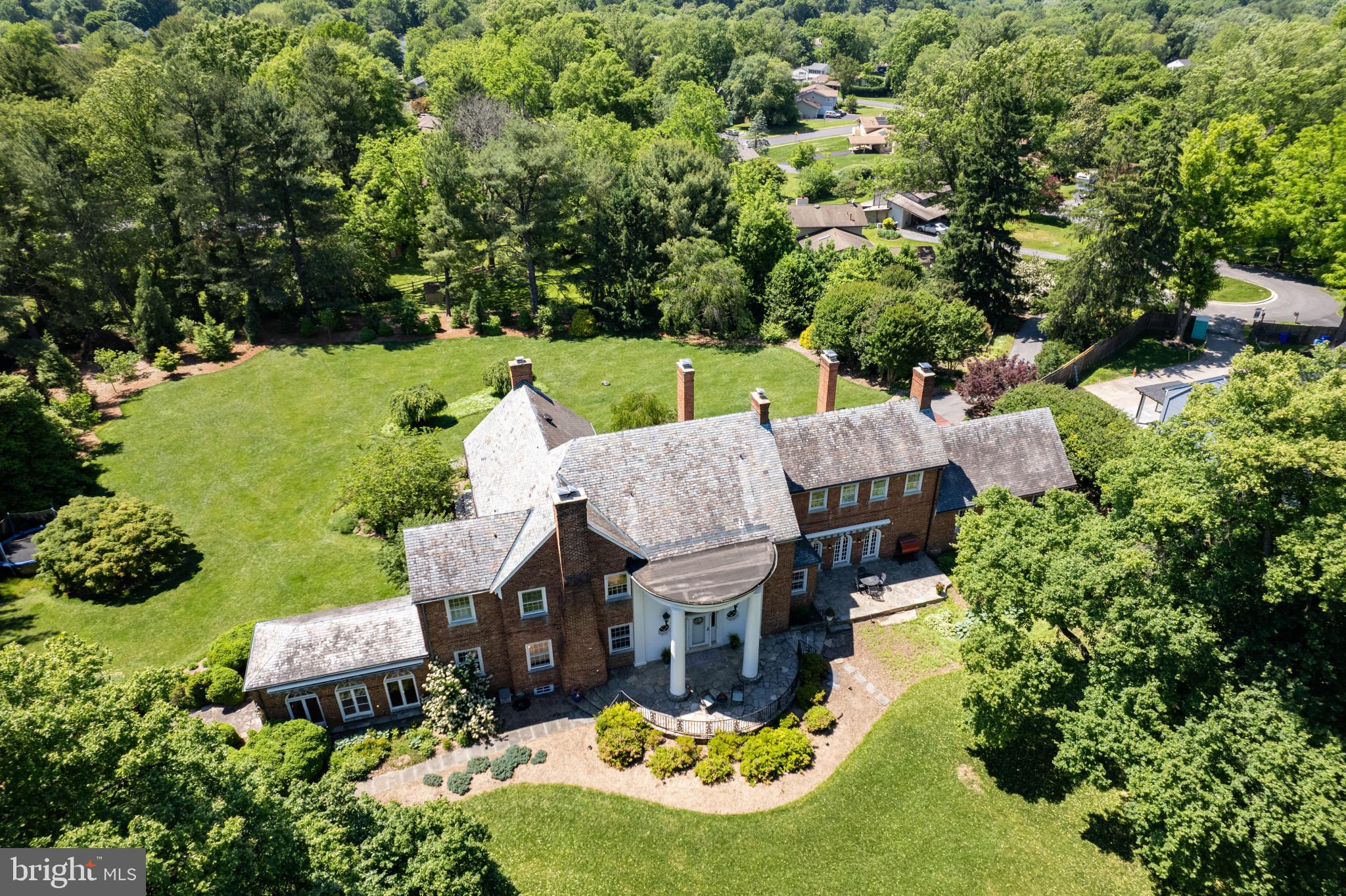 BROOKVILLE KNOLLS - Residential