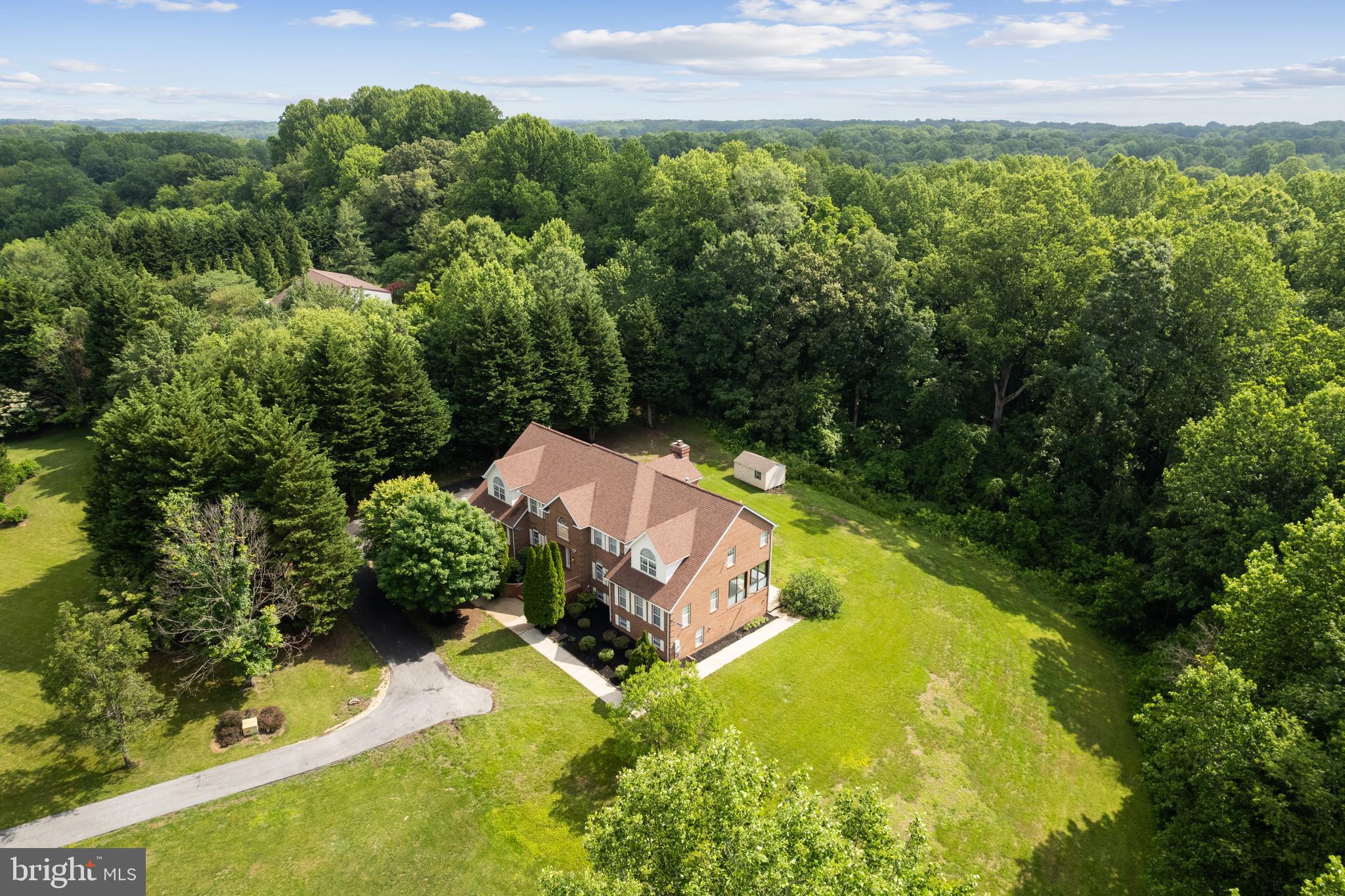 2820 DUNLEIGH DRIVE