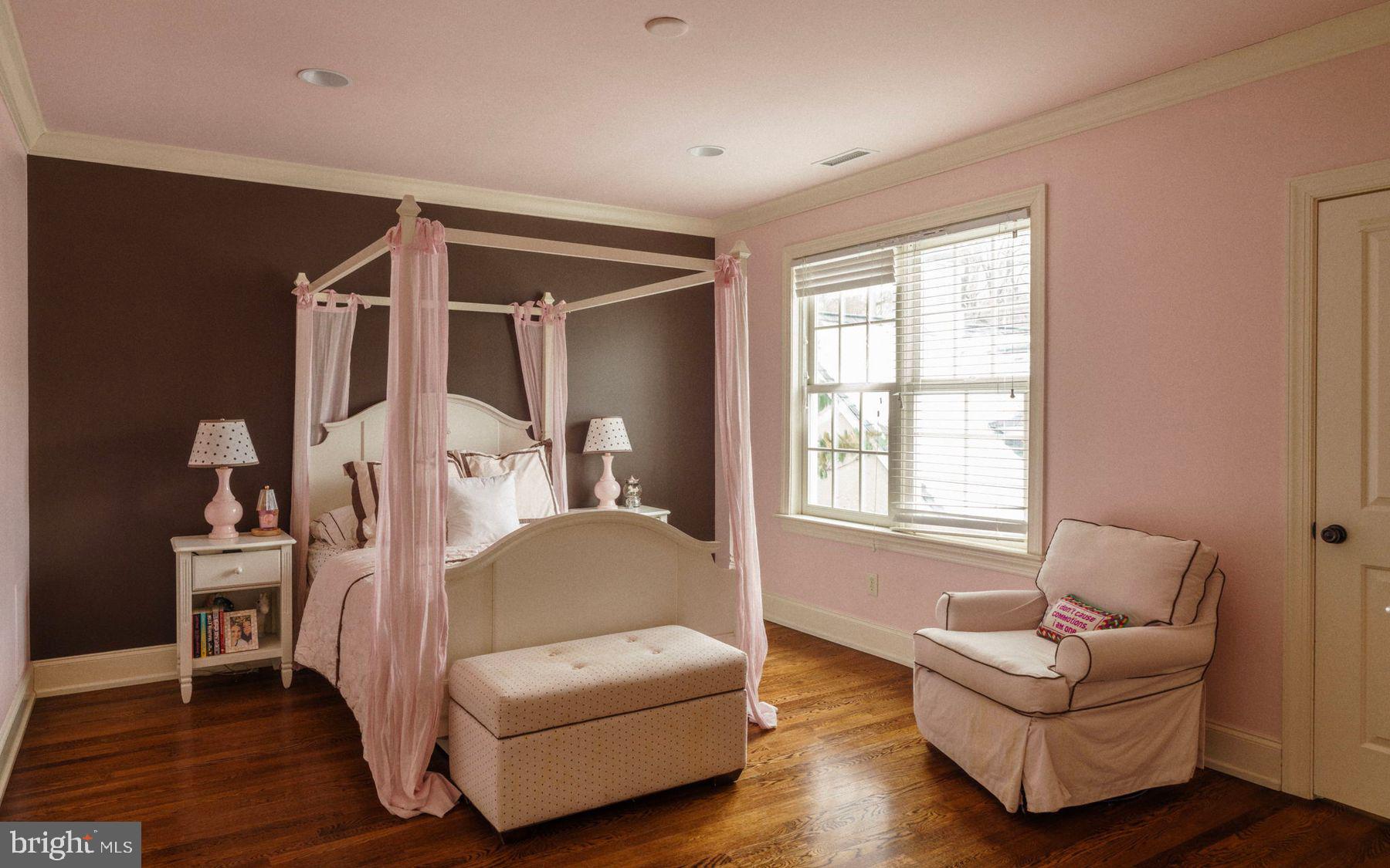 BRYN MAWR - Residential