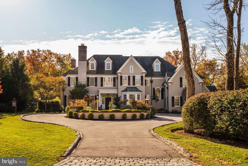 Photo of 423 Boxwood Road, BRYN MAWR, PA 19010 (MLS # PADE2102880)