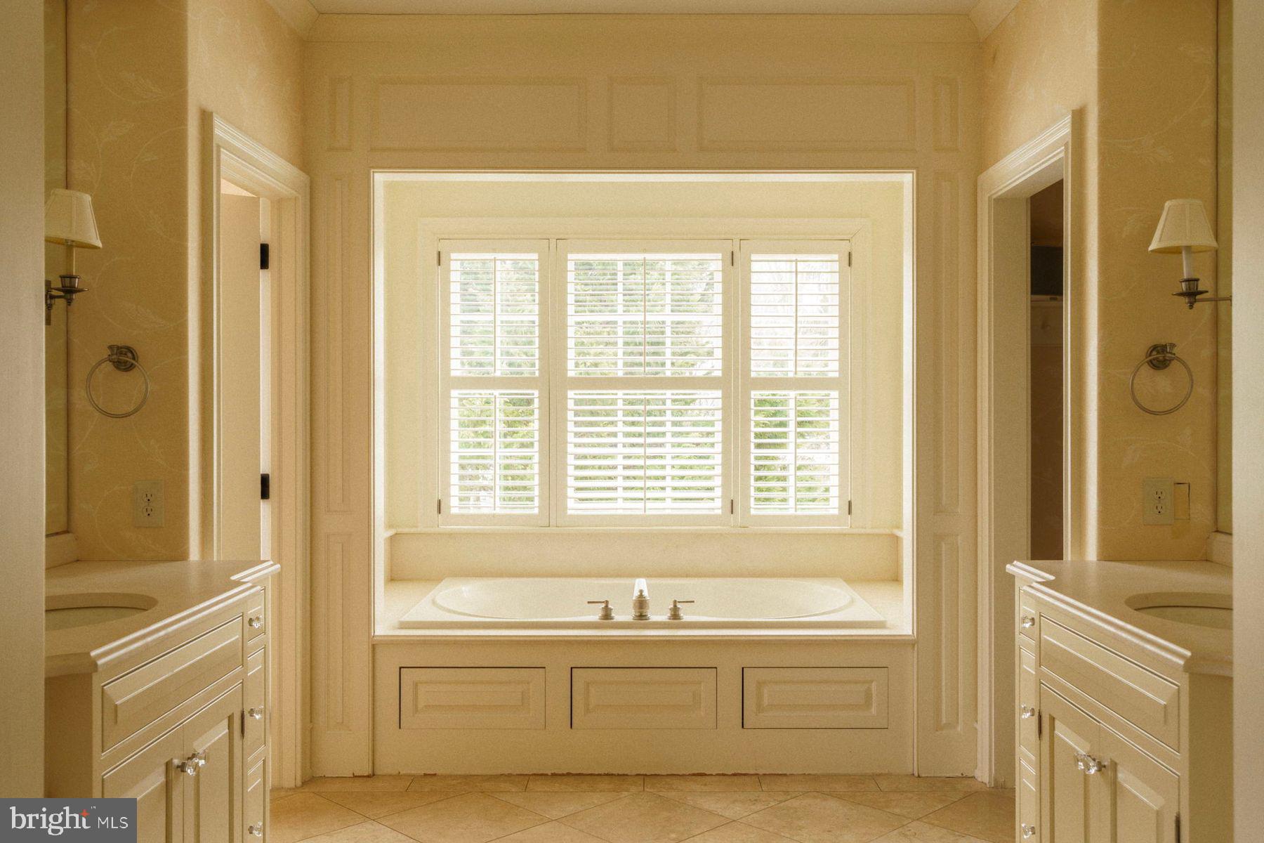 BRYN MAWR - Residential