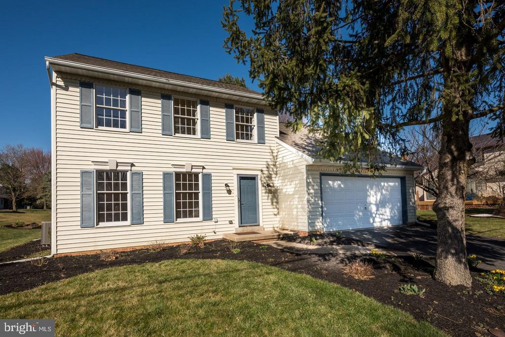 Photo of 1609 HILLTOP APPROACH, LANCASTER, PA 17601 (MLS # PALA2031872)