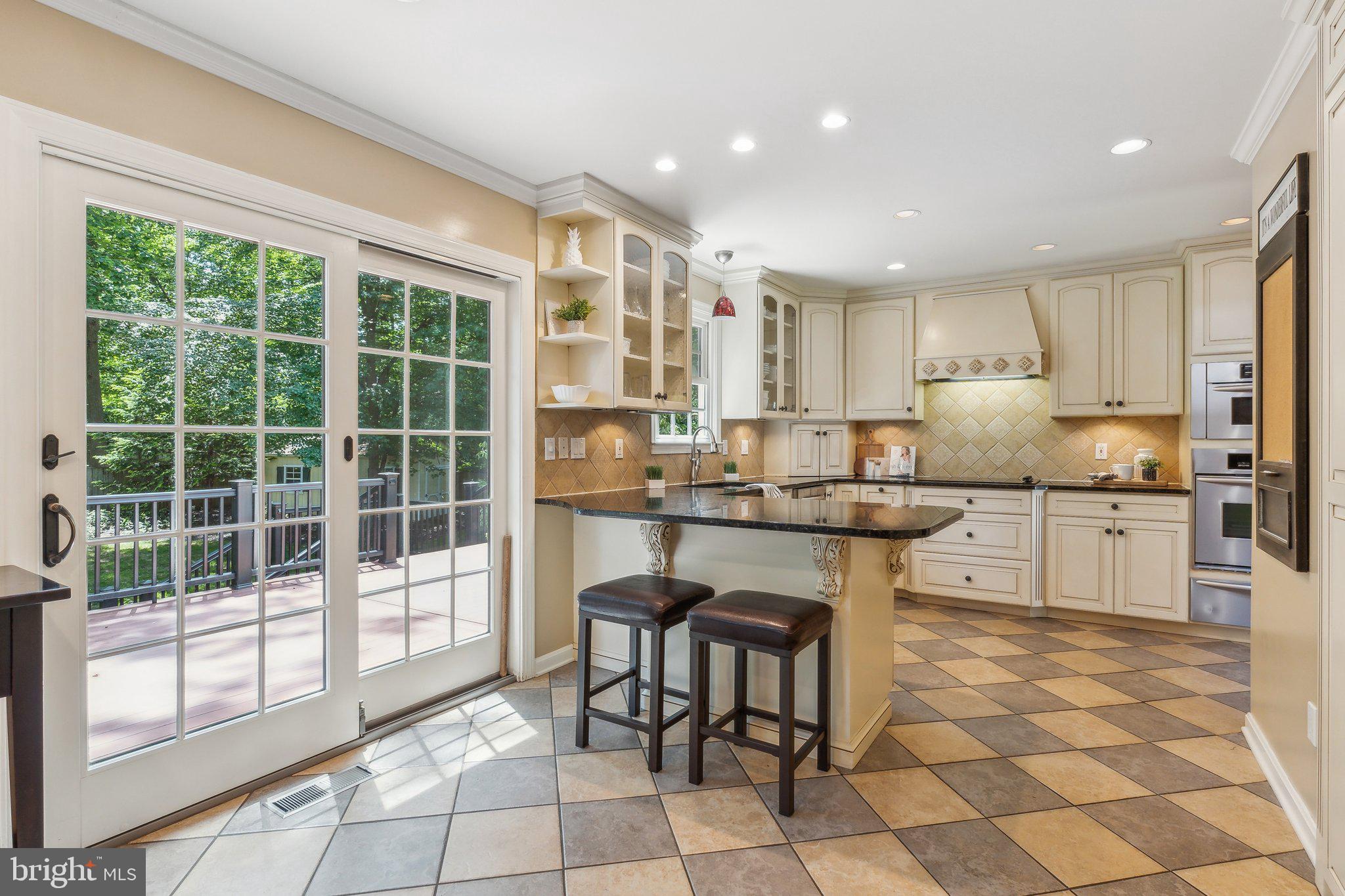 HOLLYBERRY WOODS - Residential