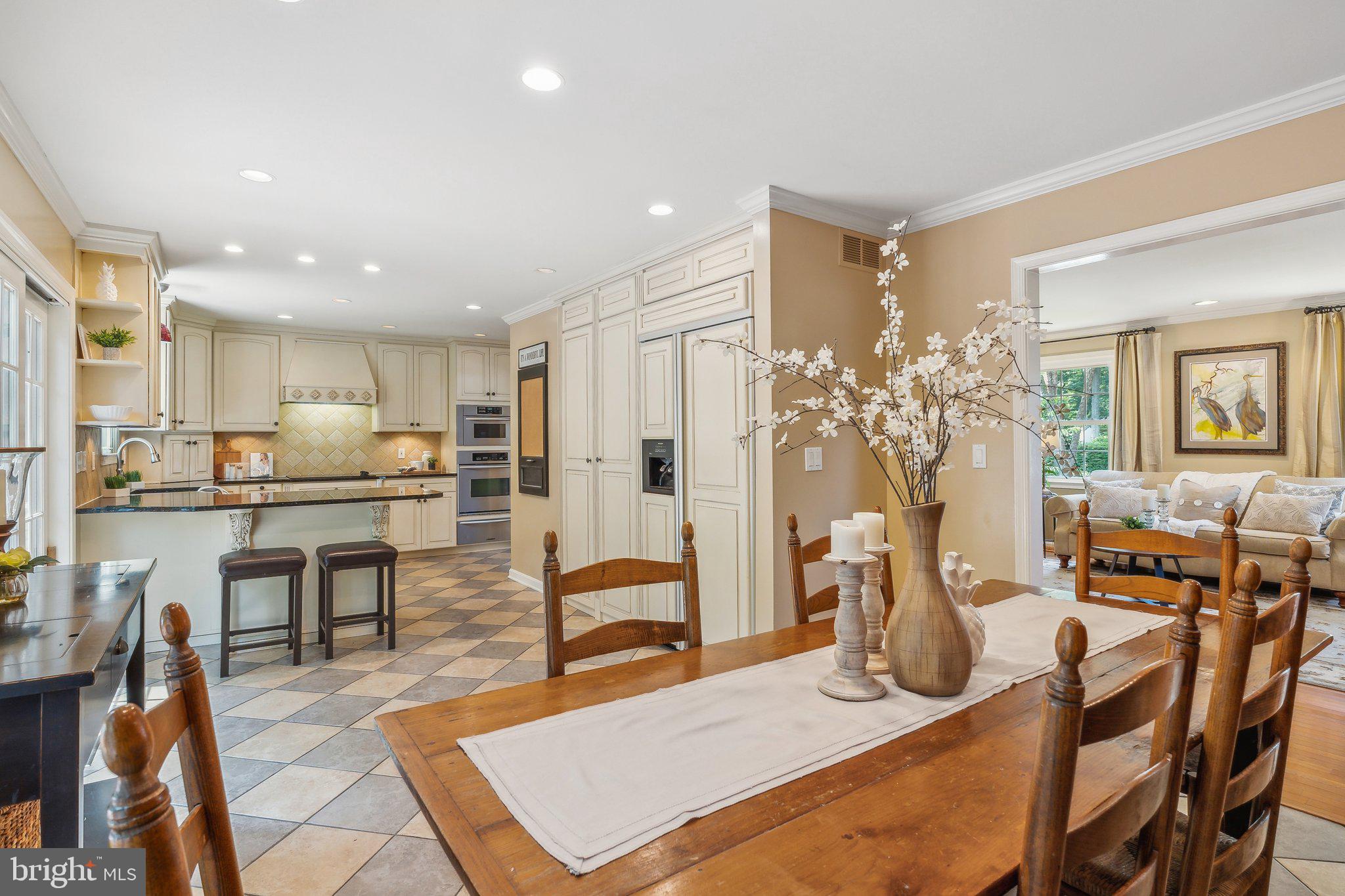 HOLLYBERRY WOODS - Residential