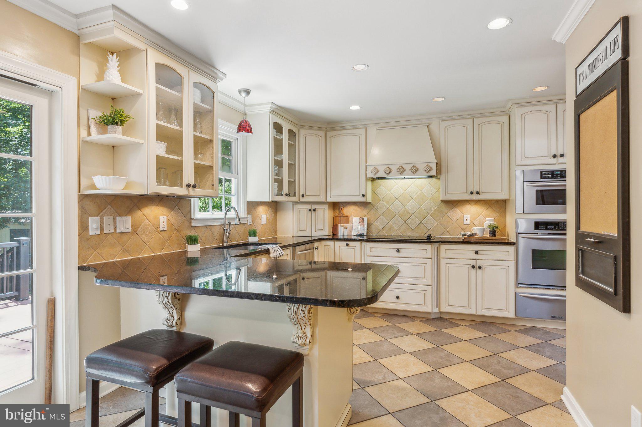 HOLLYBERRY WOODS - Residential