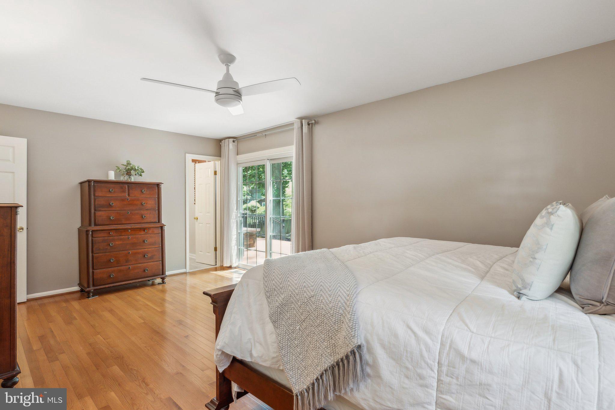 HOLLYBERRY WOODS - Residential