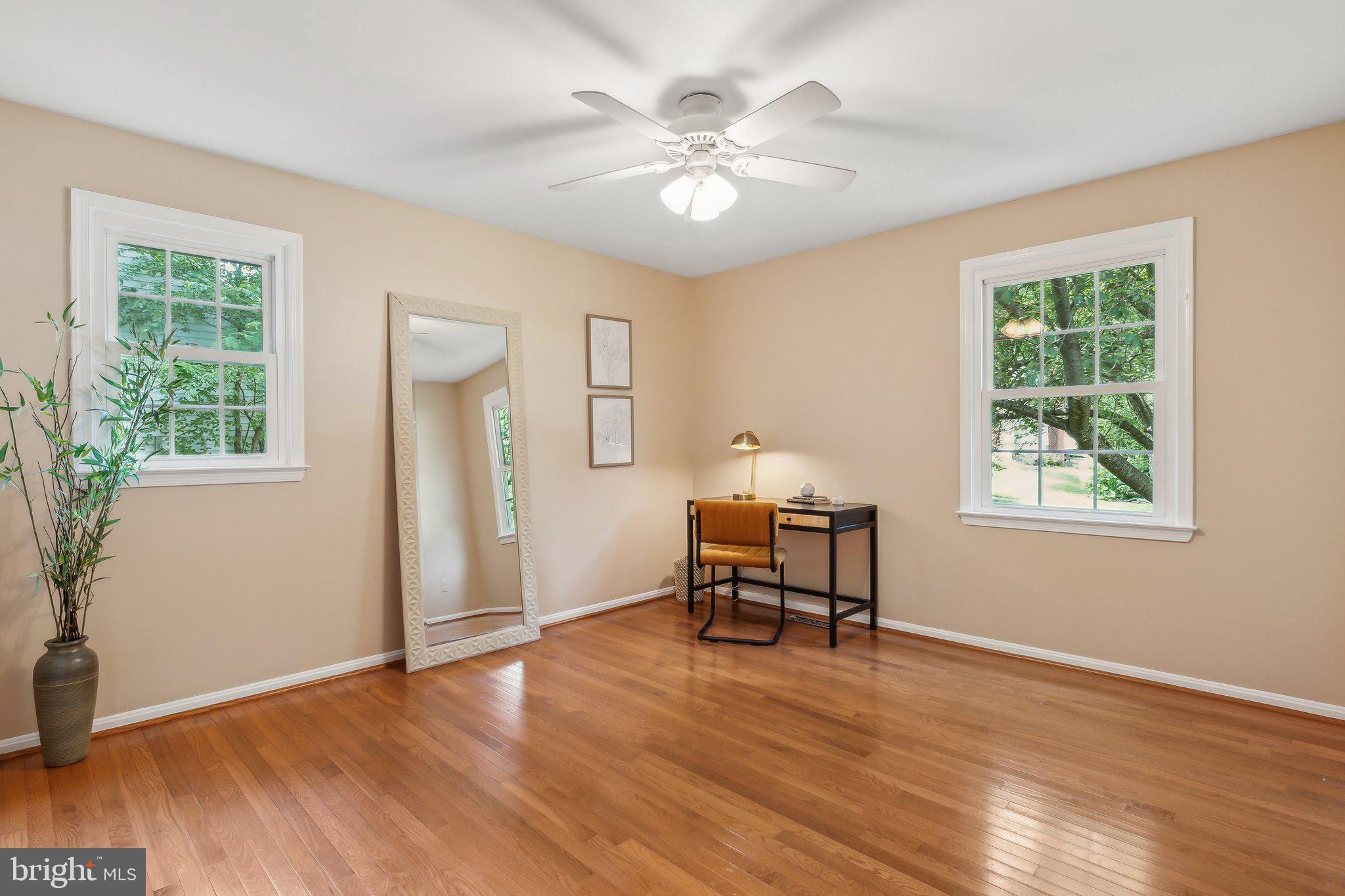 HOLLYBERRY WOODS - Residential