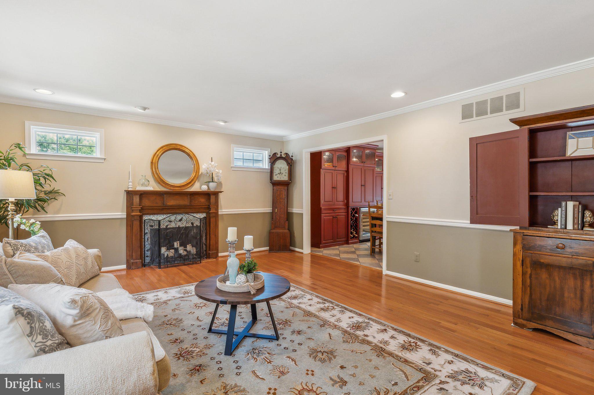 HOLLYBERRY WOODS - Residential