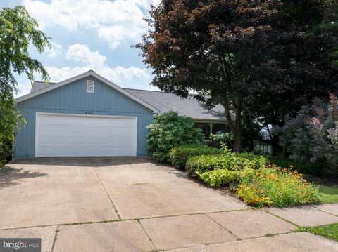 Homes For Sale - 645 Berkshire Drive<br/> STATE COLLEGE, PA 16803