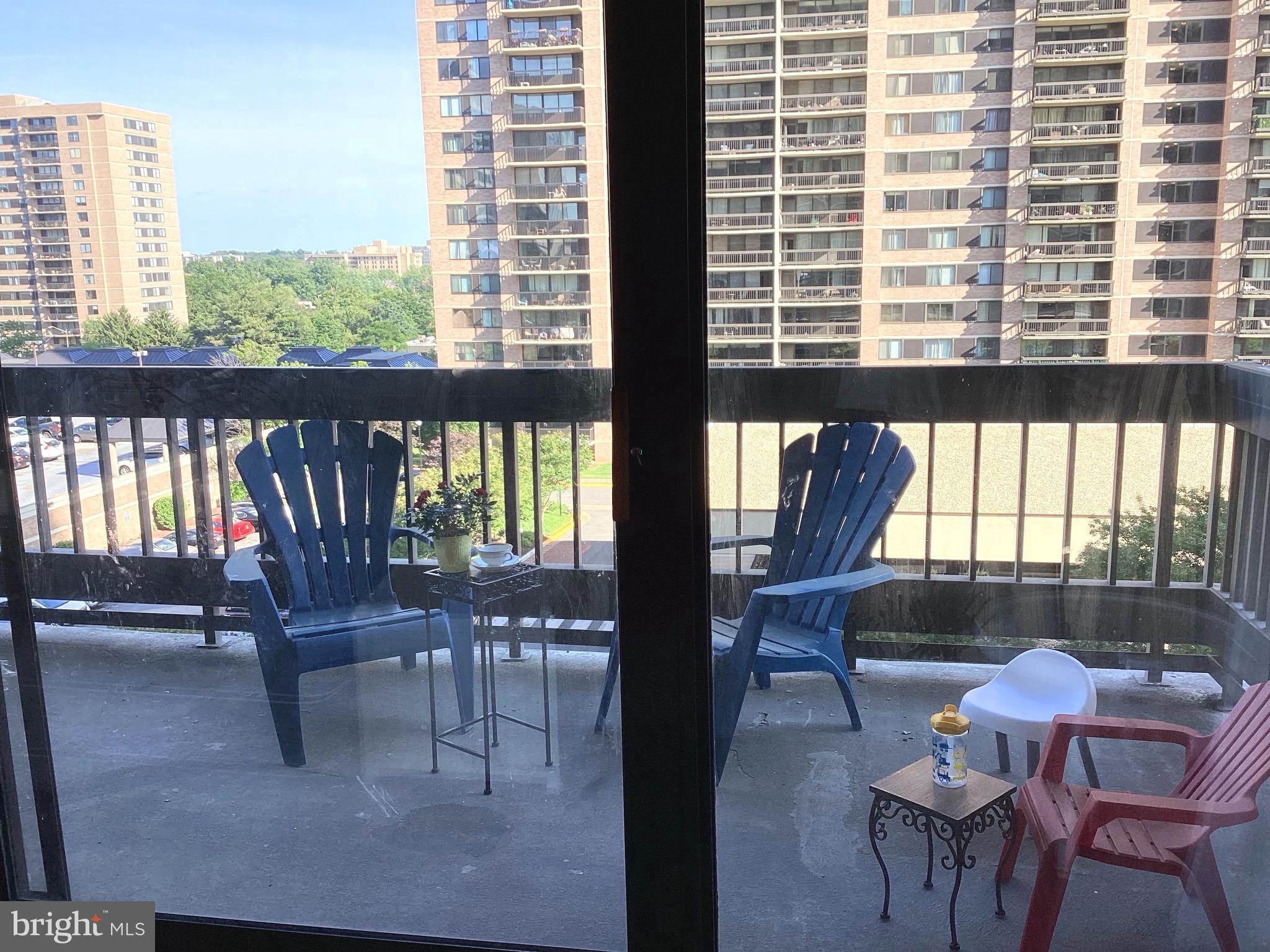 SKYLINE SQUARE CONDO - Residential