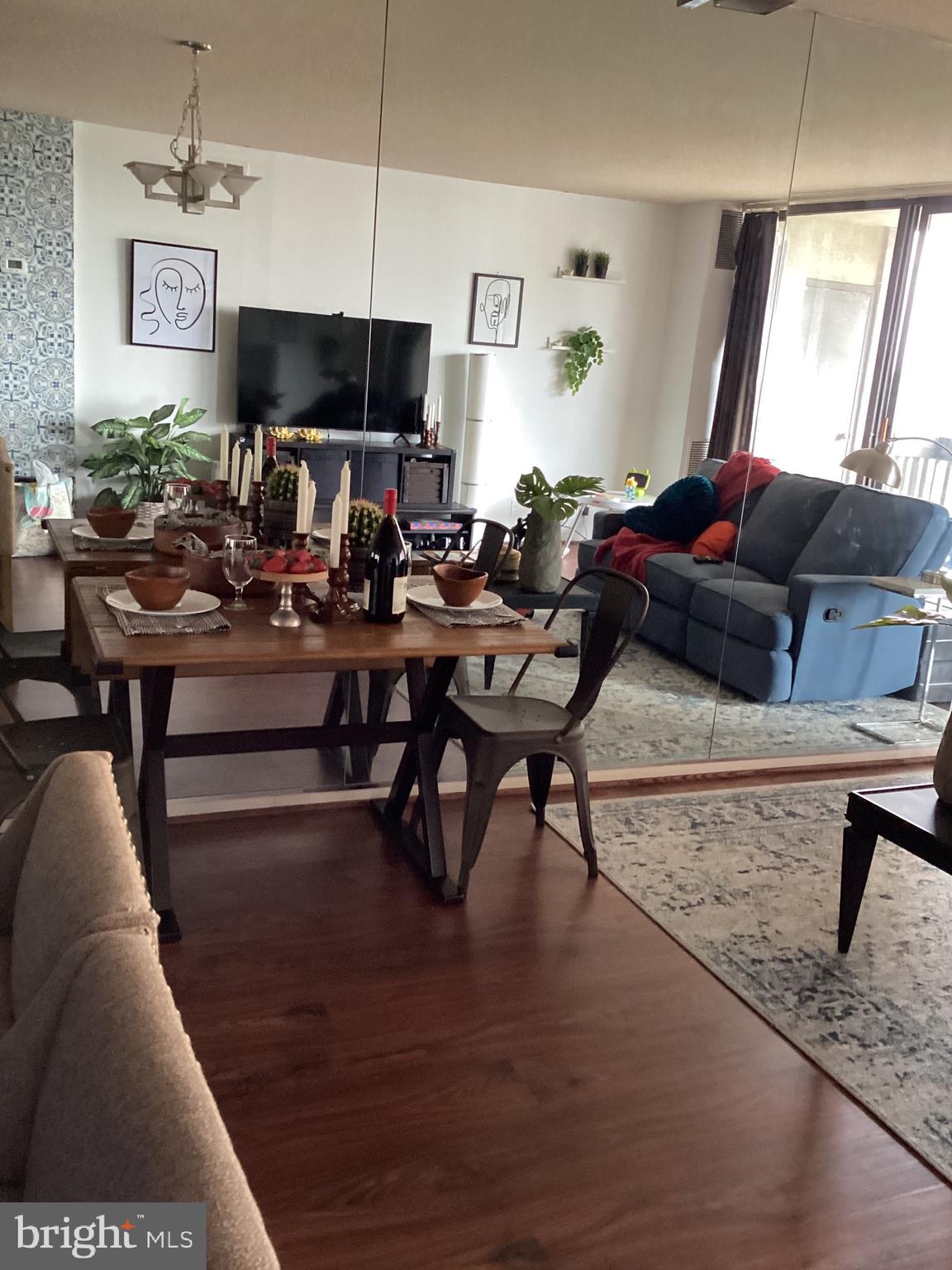 SKYLINE SQUARE CONDO - Residential