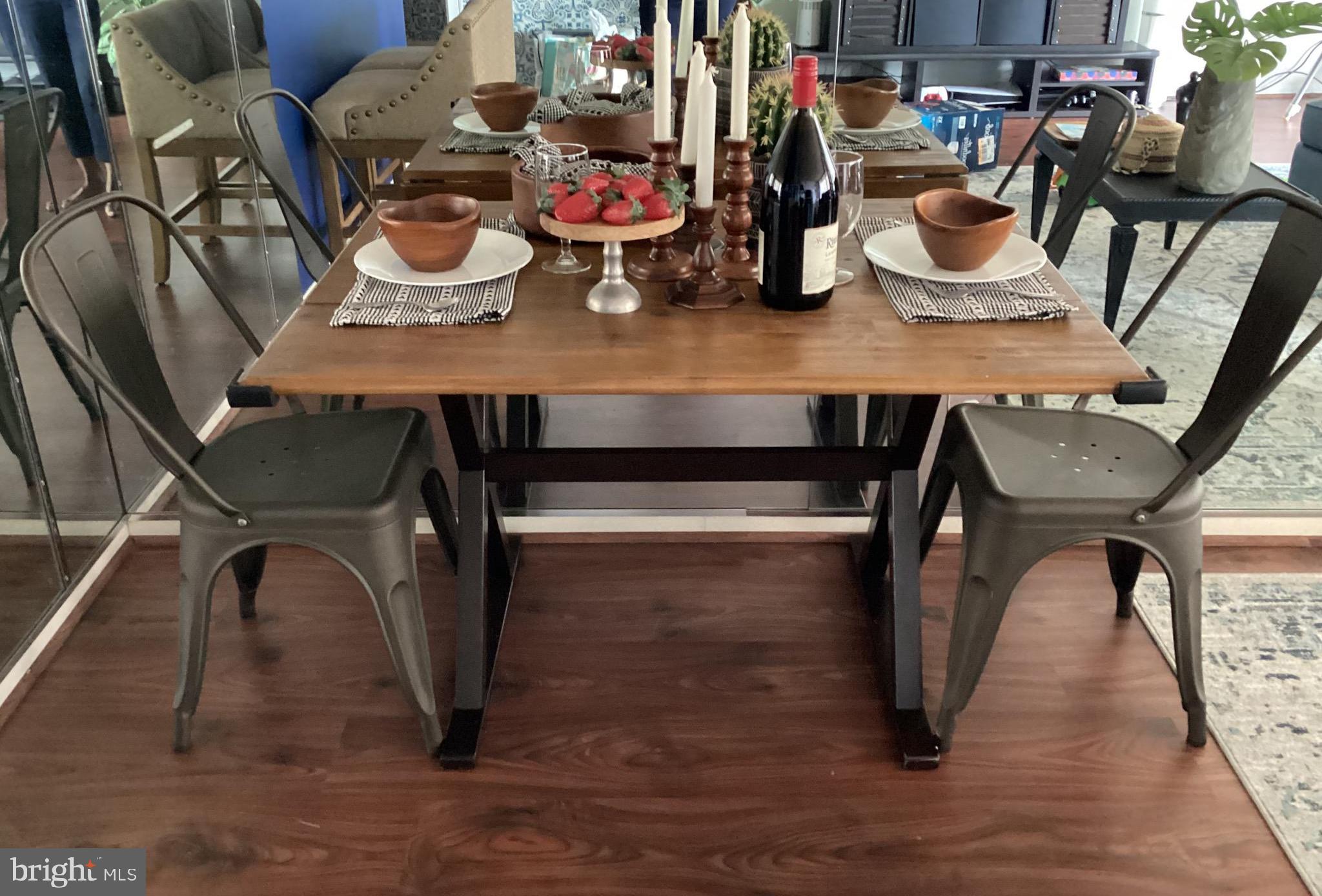 SKYLINE SQUARE CONDO - Residential