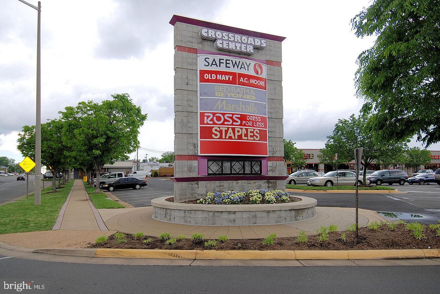 SKYLINE SQUARE CONDO - Residential