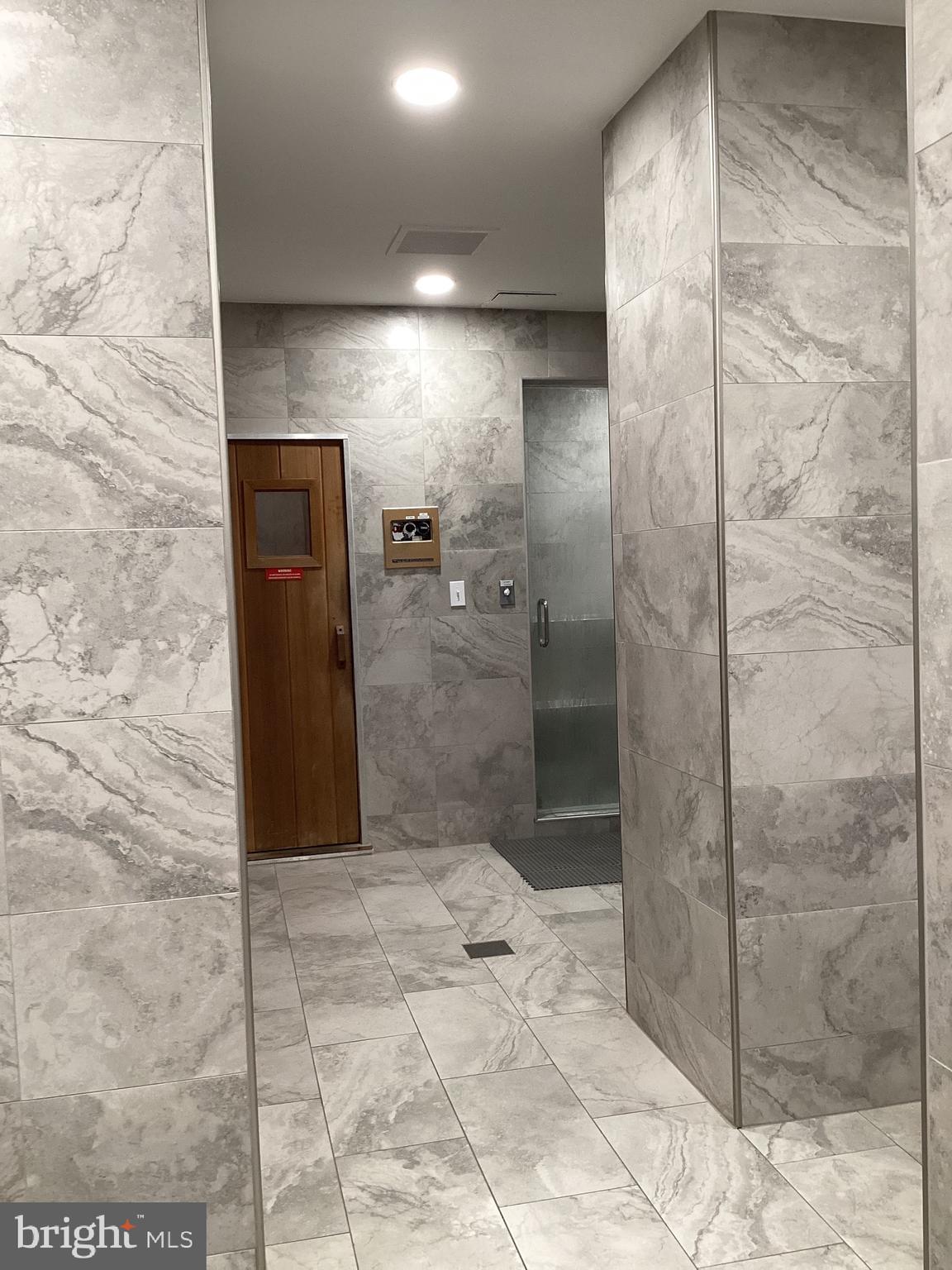 SKYLINE SQUARE CONDO - Residential