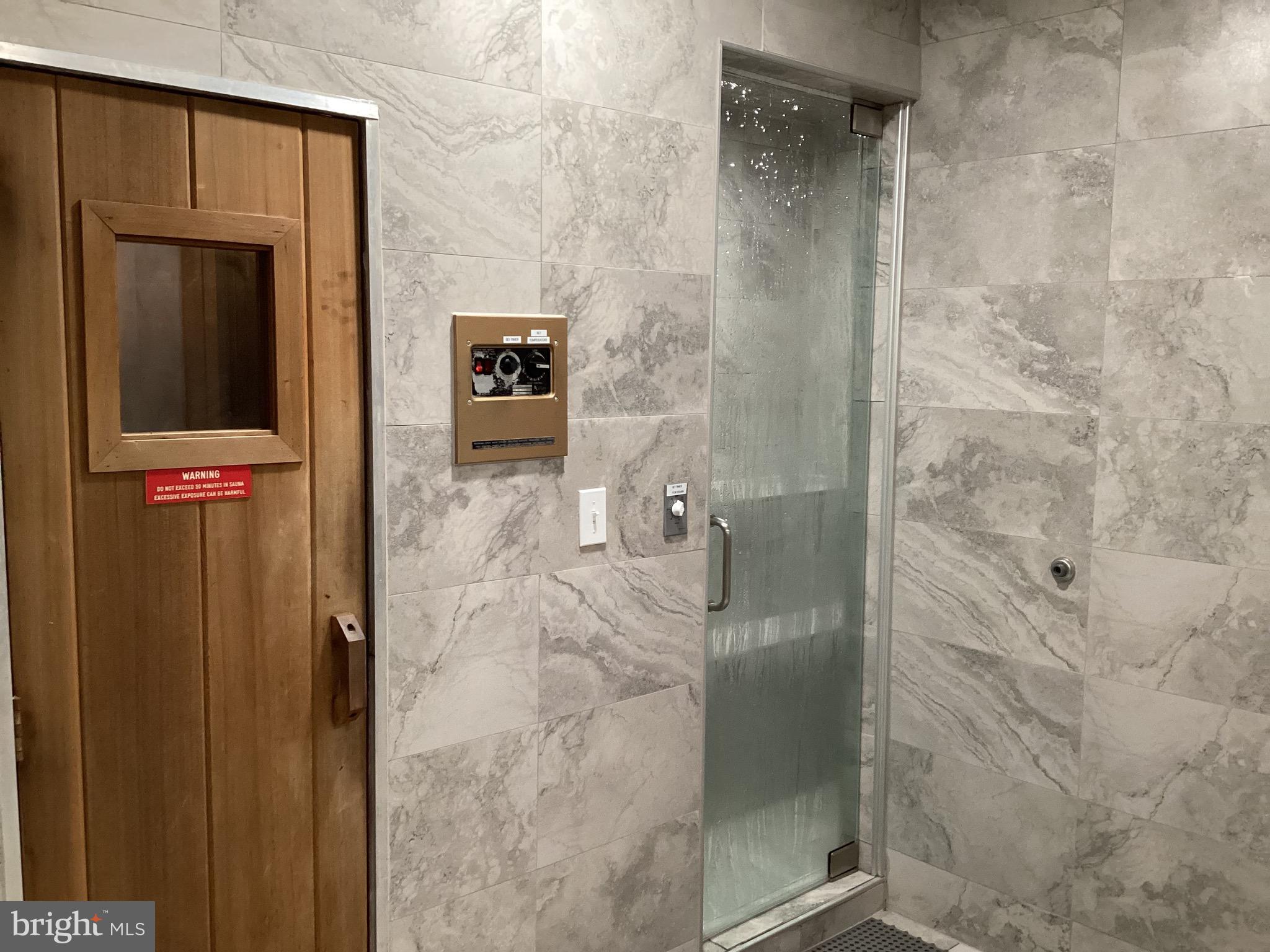 SKYLINE SQUARE CONDO - Residential