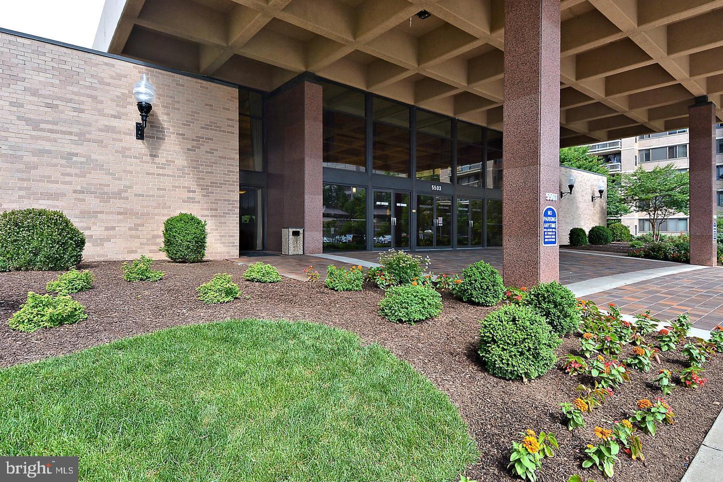 SKYLINE SQUARE CONDO - Residential