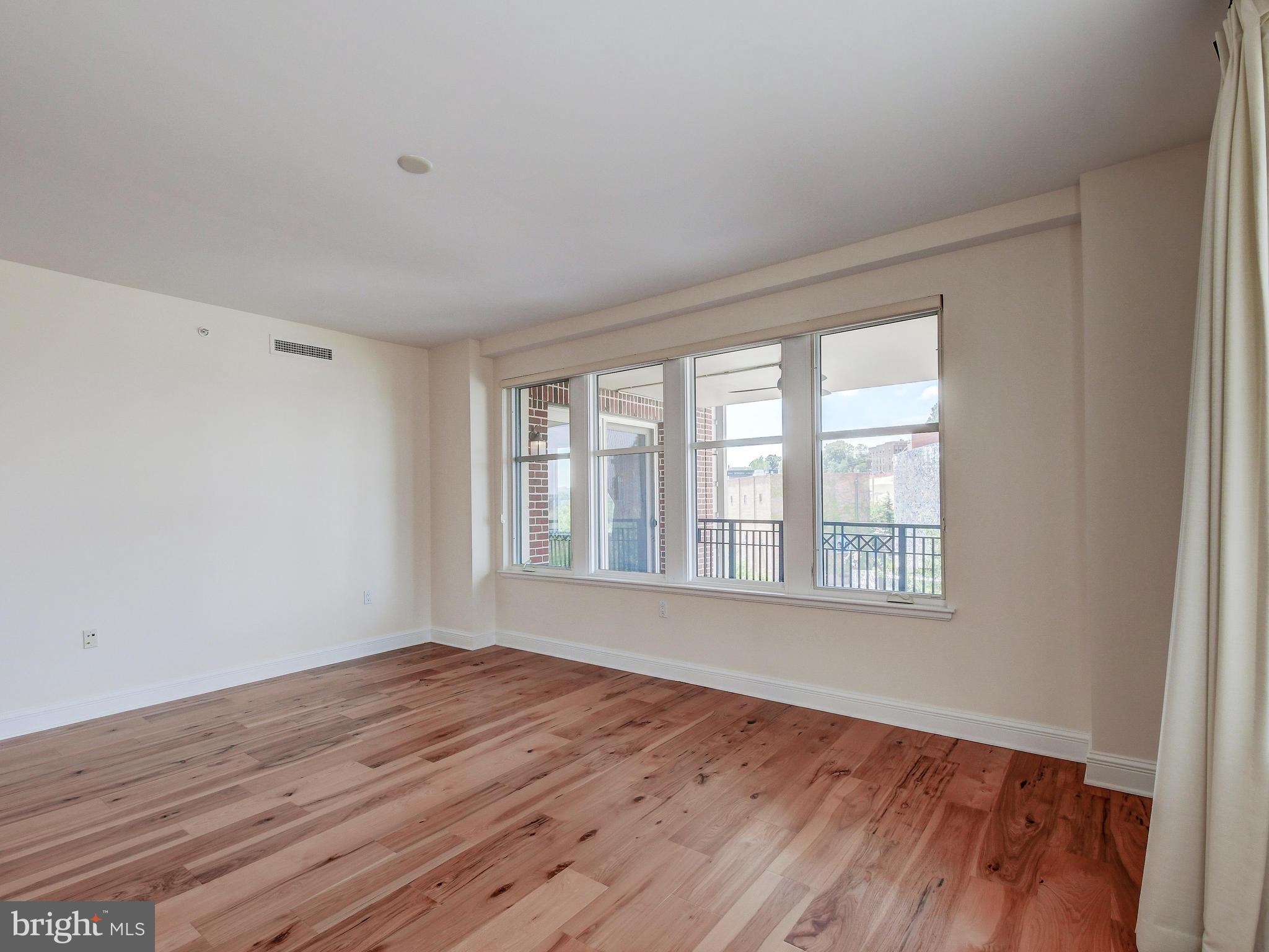 INNER HARBOR - Residential