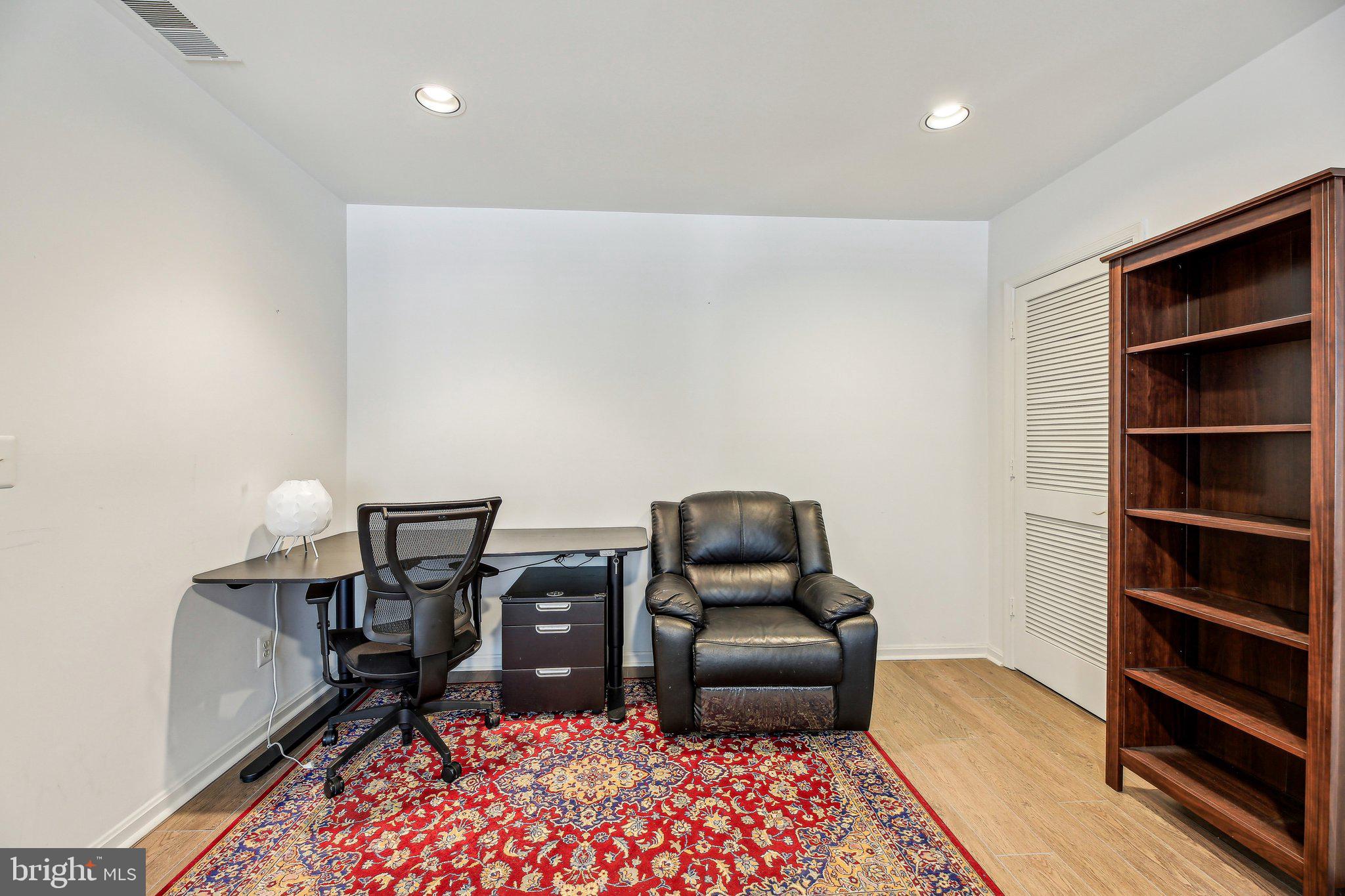 405 PLUMBRIDGE COURT 204