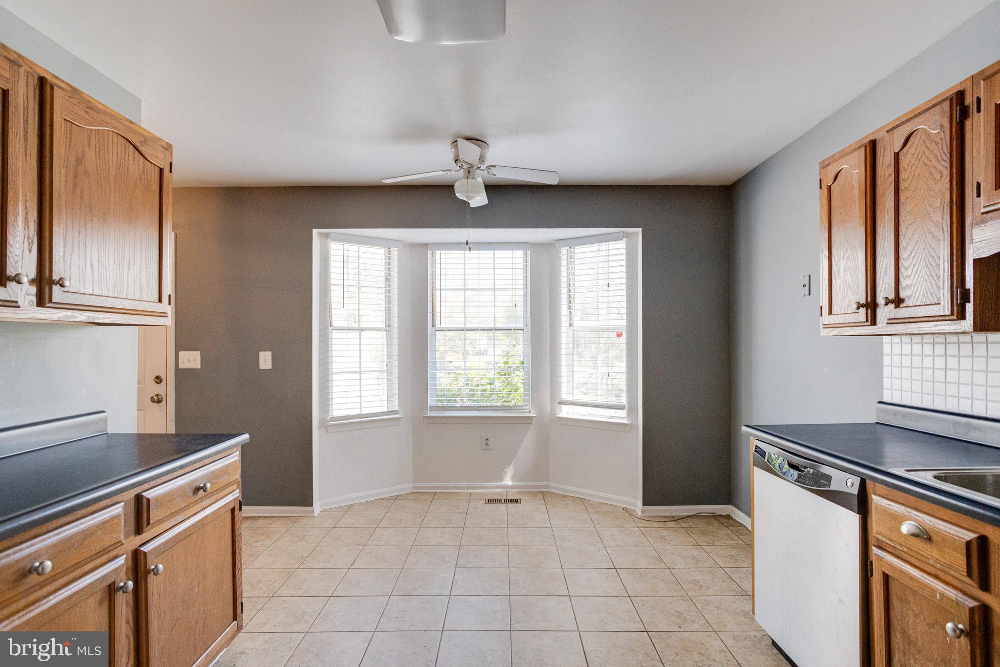 QUEENS PARK - Residential