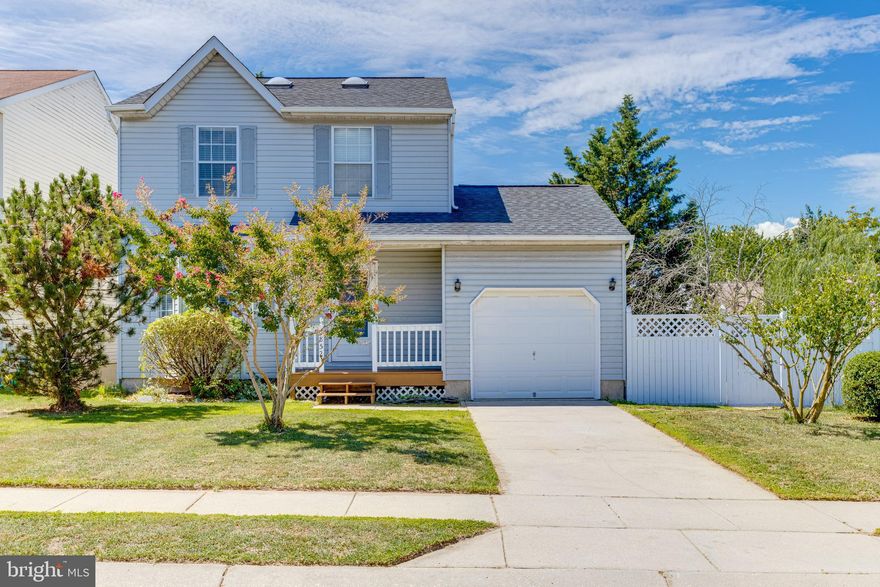 Spacious 3 bedroom, 2.5 bath Colonial situated in a cul-de-sac location. Features include a one car garage, and a large eat-in kitchen with stainless steel appliances. The living room has hardwood floors, a bay window and sliders leading to the rear deck which overlooks the fenced back yard. A separate room in the lower level could be used as an office or 4th bedroom. Come make this home yours!!