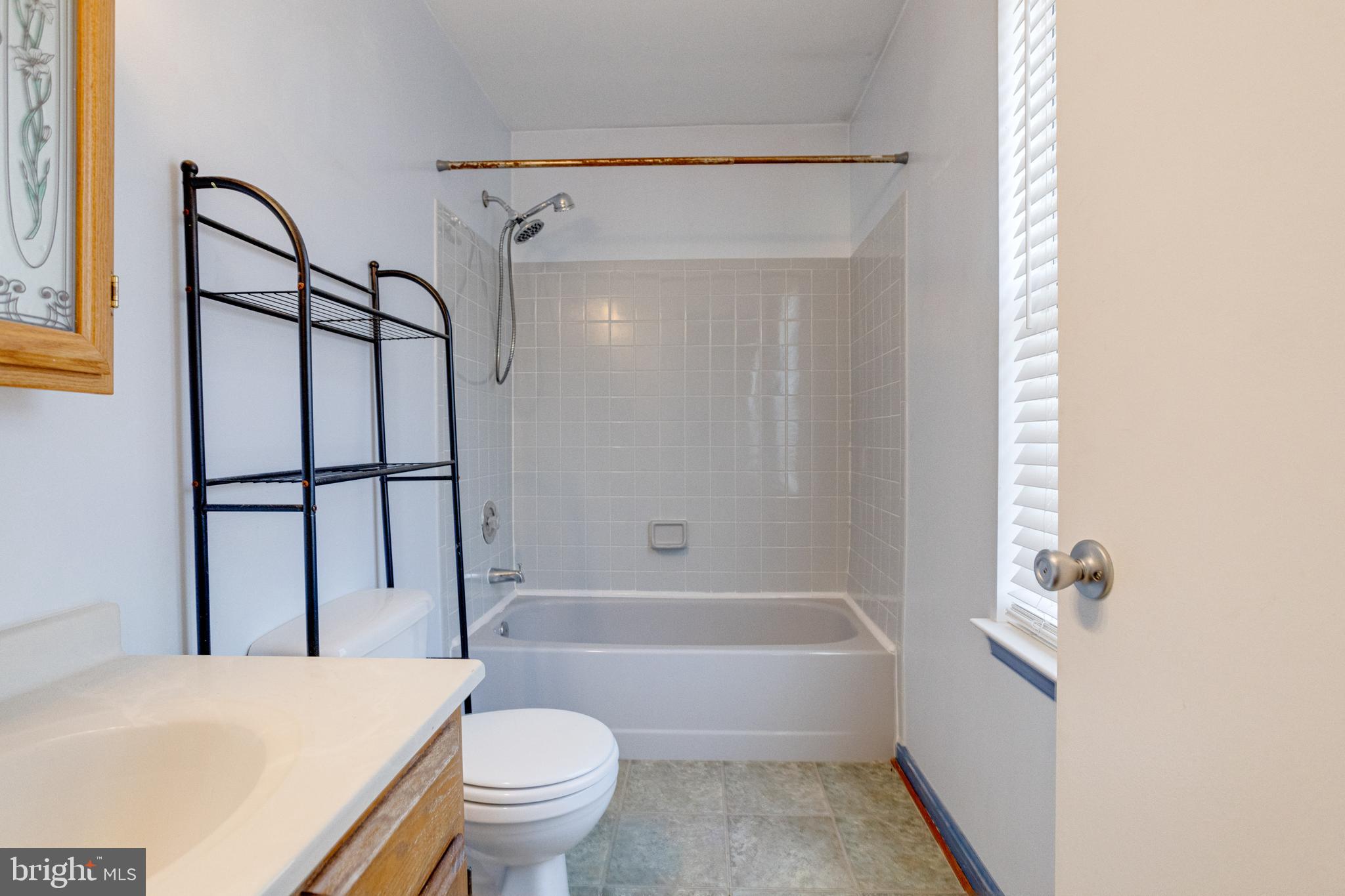 QUEENS PARK - Residential