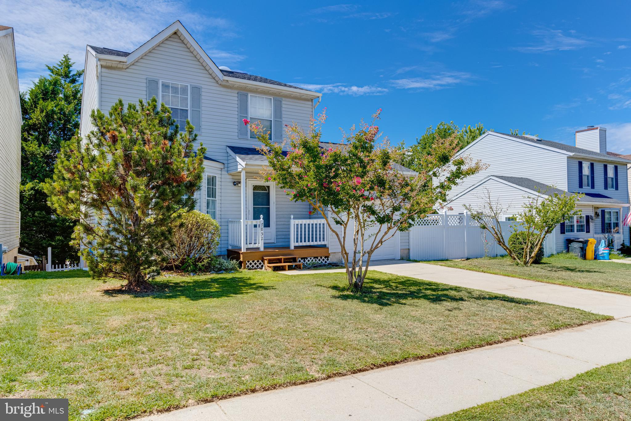 QUEENS PARK - Residential