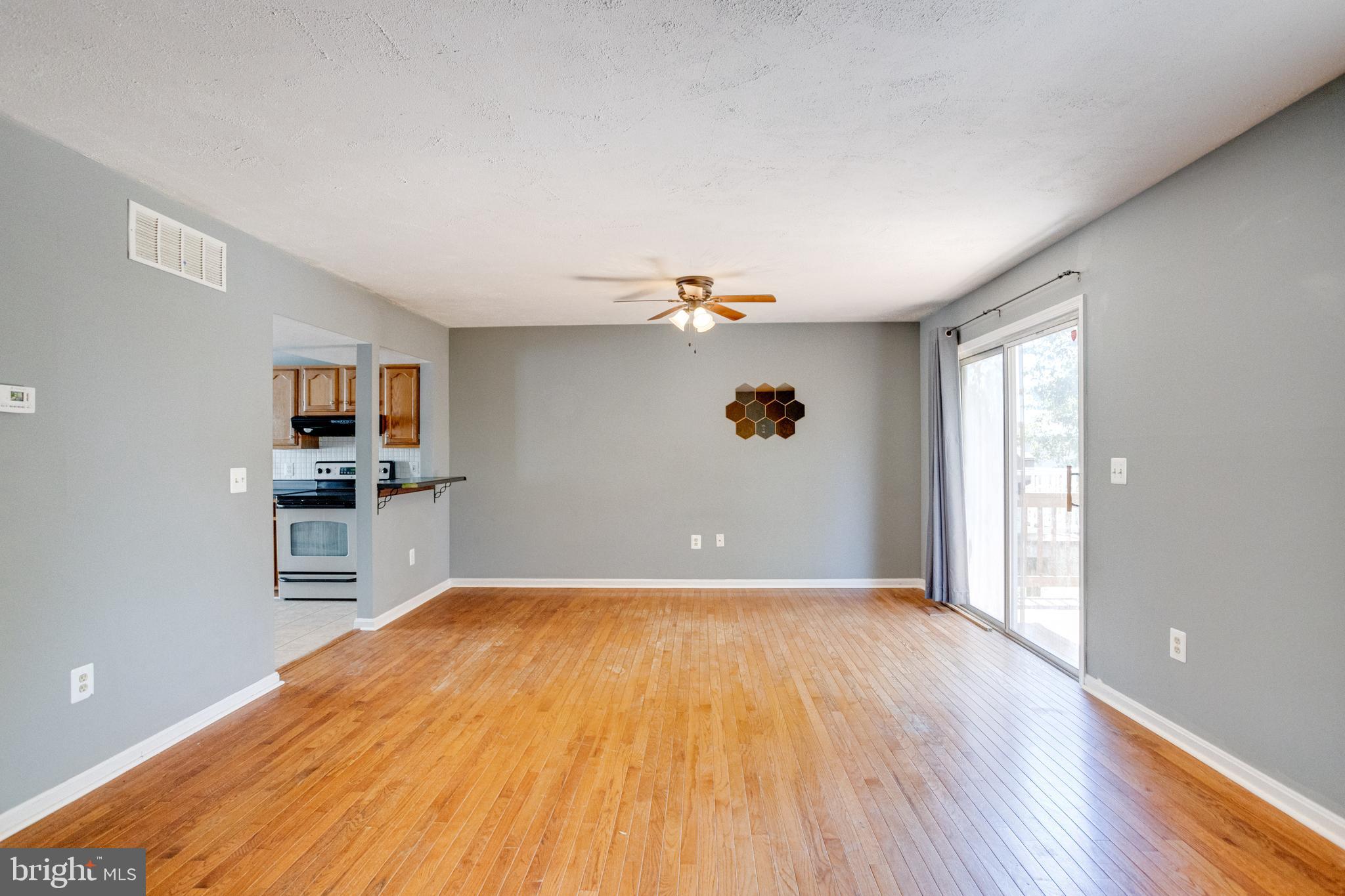 QUEENS PARK - Residential