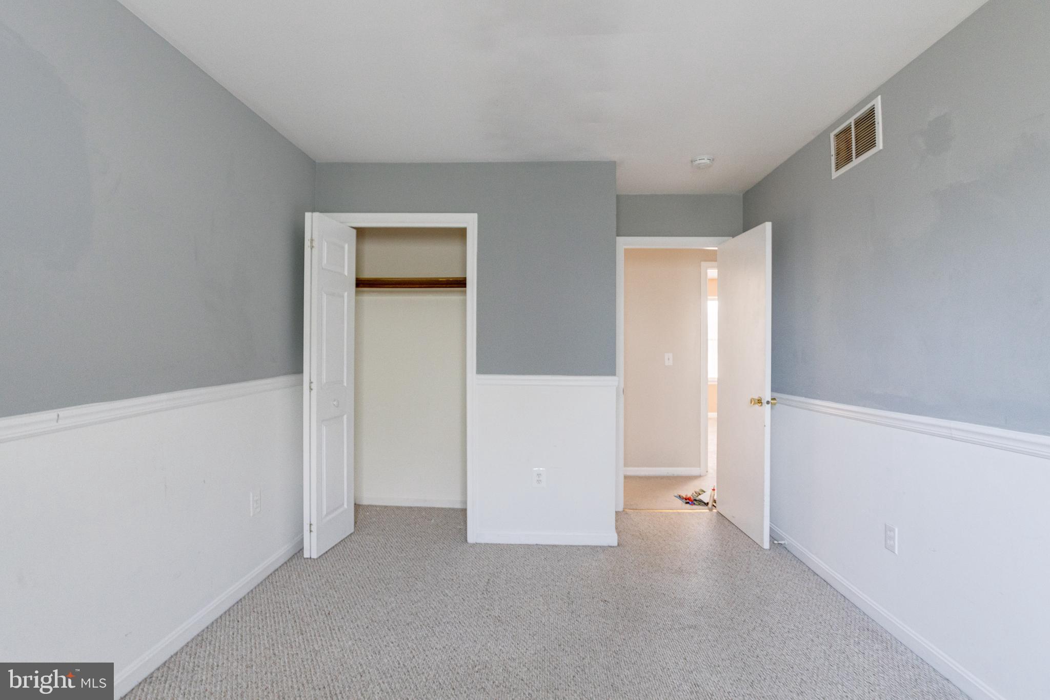 QUEENS PARK - Residential