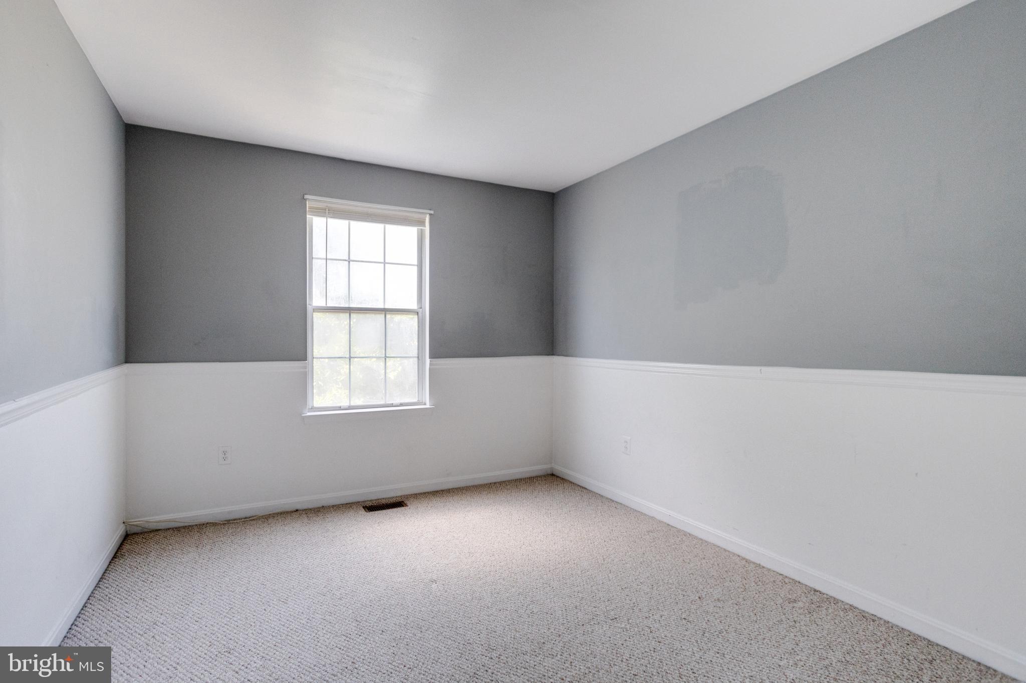 QUEENS PARK - Residential