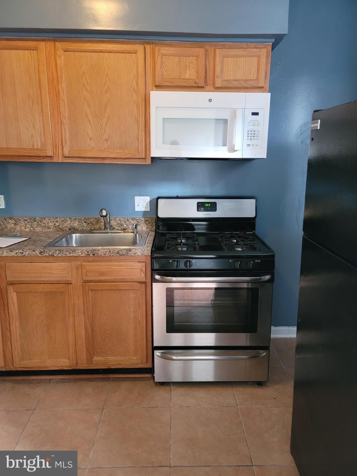 COLD SPRING NEWTOWN - Residential Lease